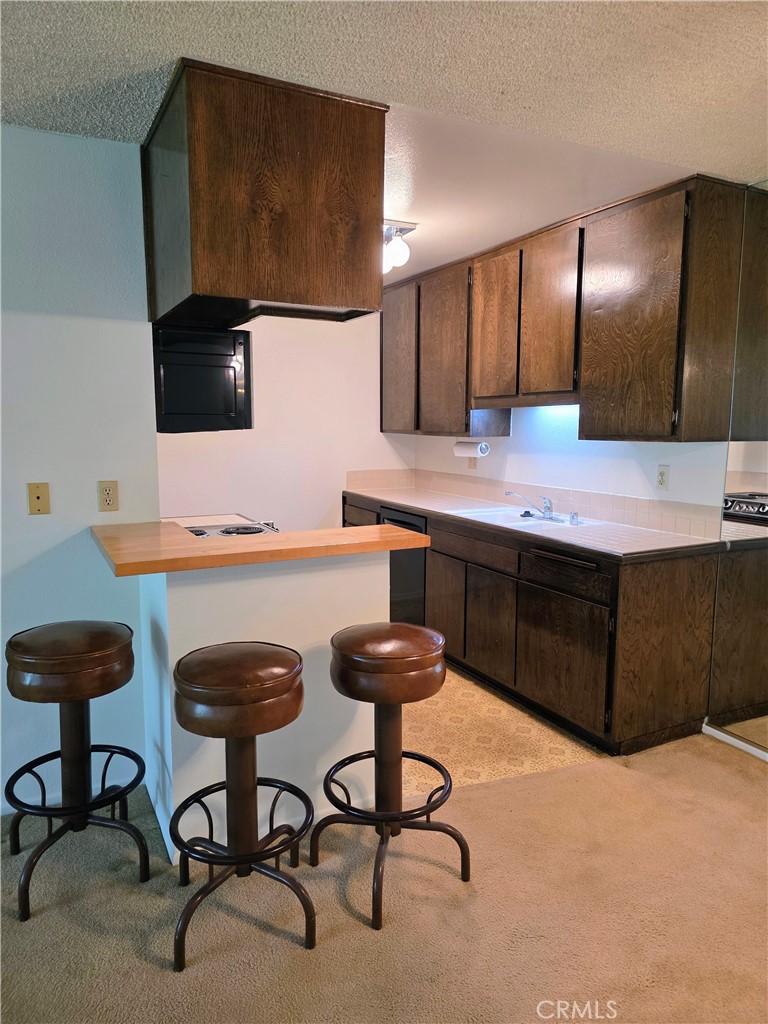 Long Beach, California, 90814, United States, 2 Bedrooms Bedrooms, ,2 BathroomsBathrooms,Residential,For Sale,1949183