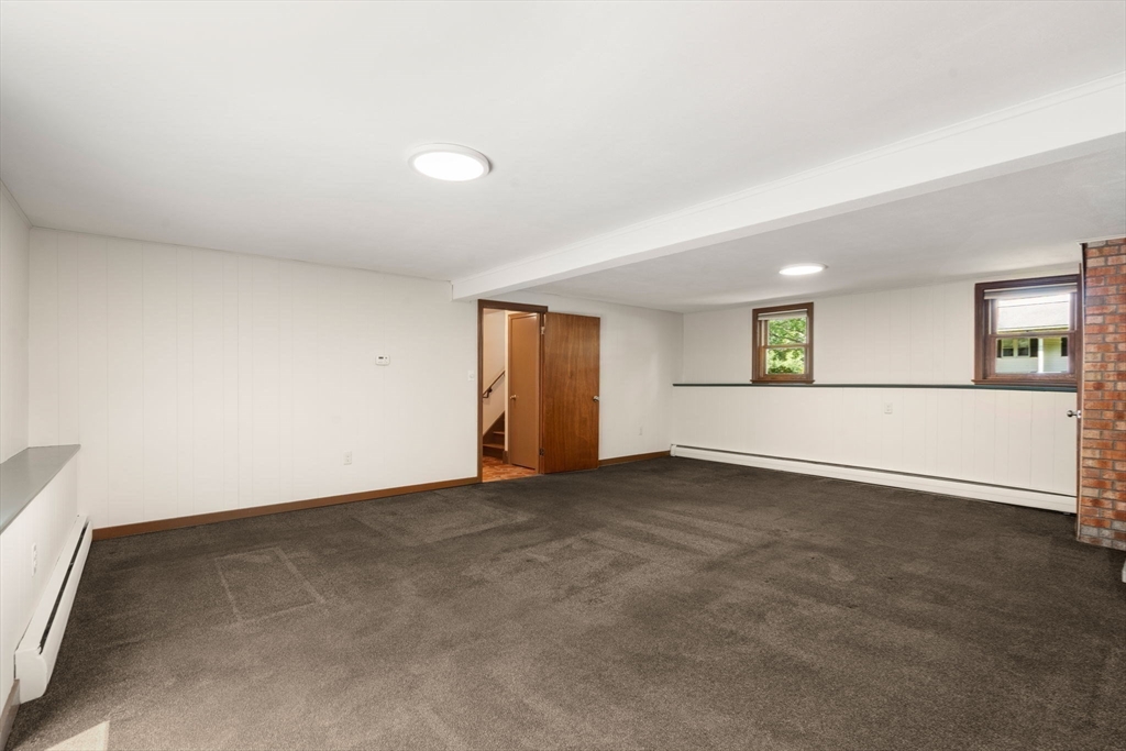 Norwood, Massachusetts, 02062, United States, 3 Bedrooms Bedrooms, ,2 BathroomsBathrooms,Residential,For Sale,1913621