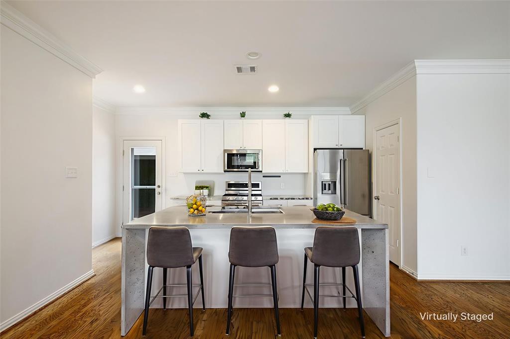 Dallas, Texas, 75235, United States, 3 Bedrooms Bedrooms, ,3 BathroomsBathrooms,Residential,For Sale,1906057