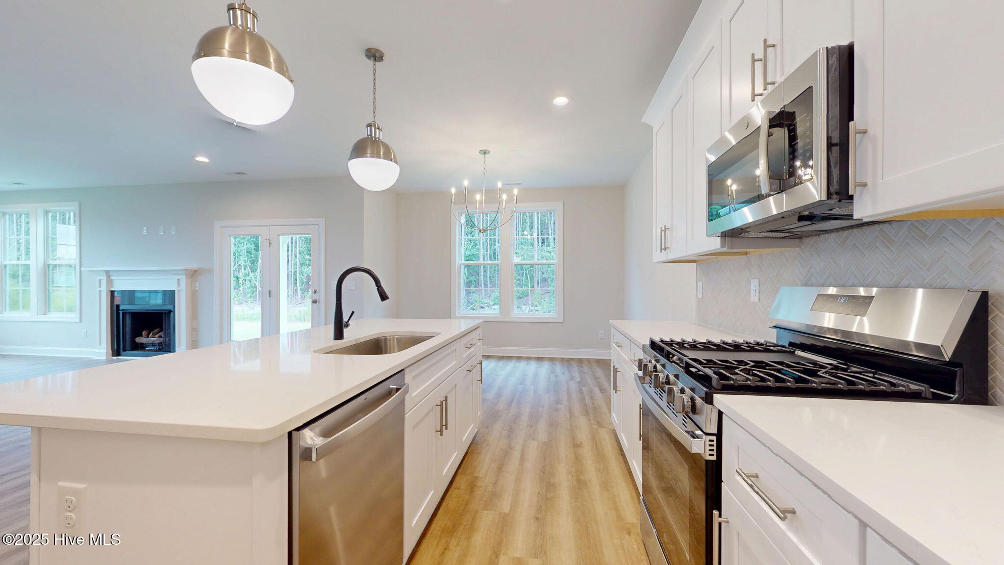 New Bern, North Carolina, 28562, United States, 4 Bedrooms Bedrooms, ,4 BathroomsBathrooms,Residential,For Sale,1768521