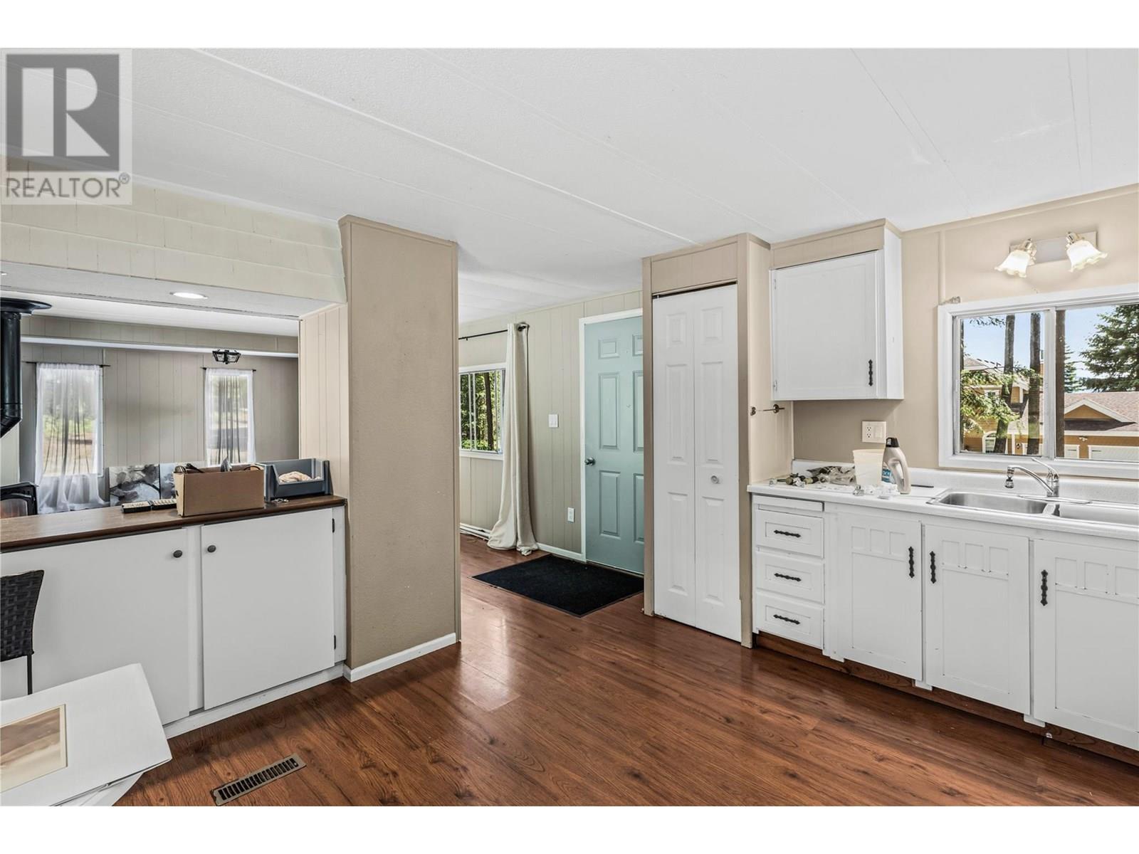 TAPPEN, British Columbia, V0E 2X2, CA, 2 Bedrooms Bedrooms, ,2 BathroomsBathrooms,Residential,For Sale,1868276