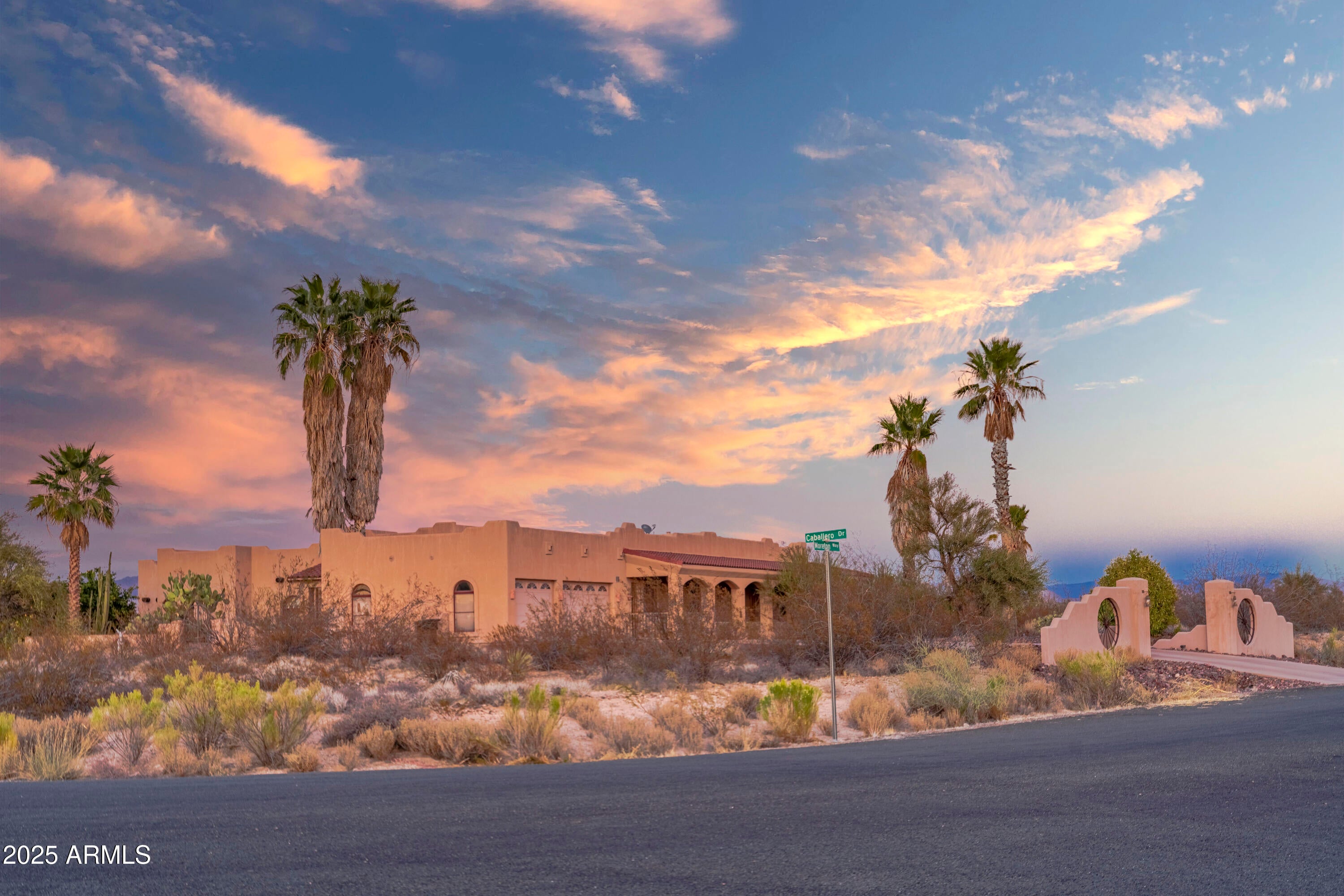 Wickenburg, Arizona, 85390, United States, 6 Bedrooms Bedrooms, ,4 BathroomsBathrooms,Residential,For Sale,1978720