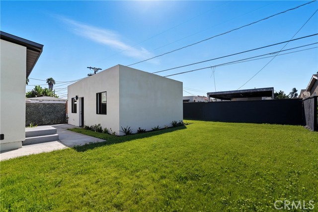 Los Angeles, California, 90043, United States, 6 Bedrooms Bedrooms, ,Residential,For Sale,1980930