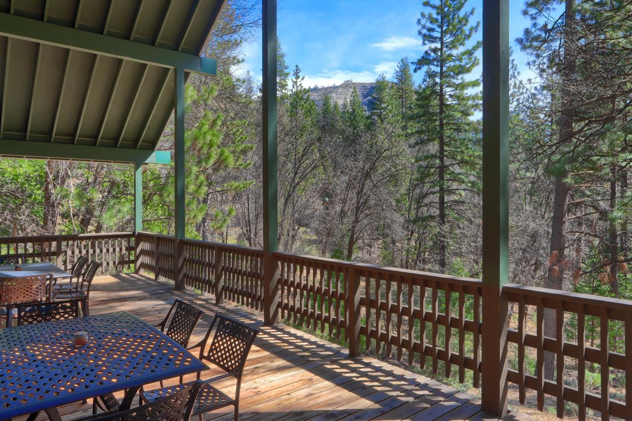 Yosemite, California, 95389, United States, 5 Bedrooms Bedrooms, ,4 BathroomsBathrooms,Residential,For Sale,2048159
