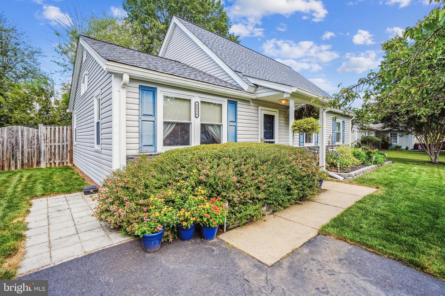 Manassas, Virginia, 20110, United States, 3 Bedrooms Bedrooms, ,2 BathroomsBathrooms,Residential,For Sale,1924982