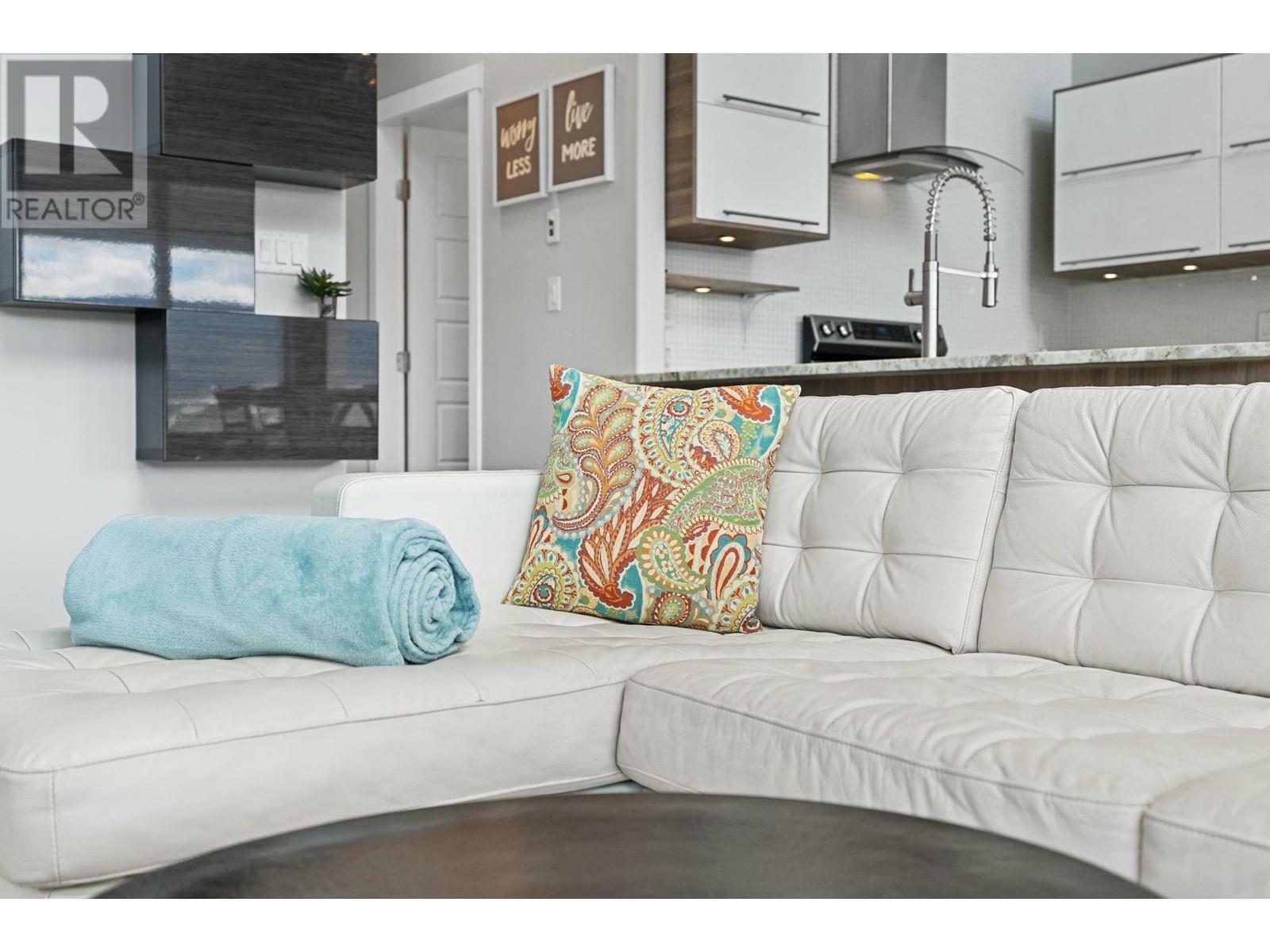 KELOWNA, British Columbia, V1Z 3R8, CA, 3 Bedrooms Bedrooms, ,2 BathroomsBathrooms,Residential,For Sale,1836675