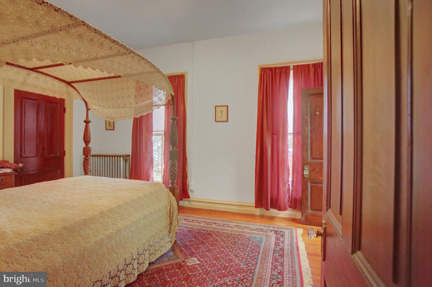 144 W Main Street, Waynesboro, Pennsylvania, 17268, United States, 7 Bedrooms Bedrooms, ,4 BathroomsBathrooms,Residential,For Sale,144 W Main Street,1662574