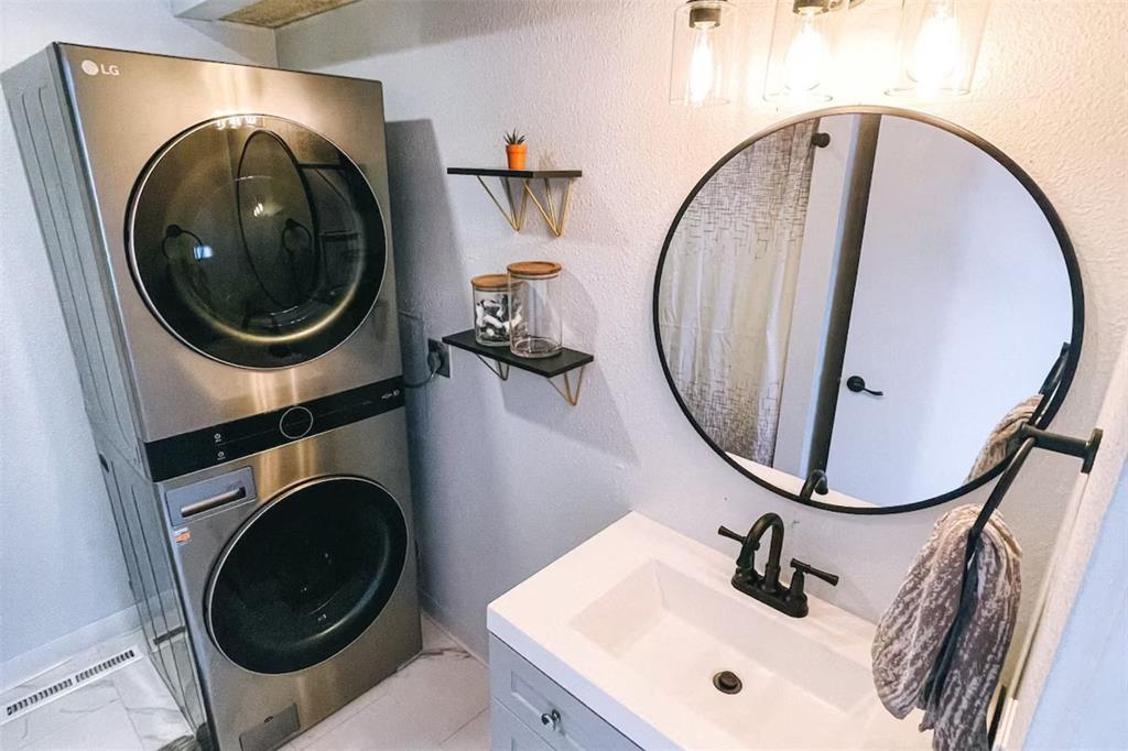 Missoula, Montana, 59801, United States, 3 Bedrooms Bedrooms, ,2 BathroomsBathrooms,Residential,For Sale,1974310