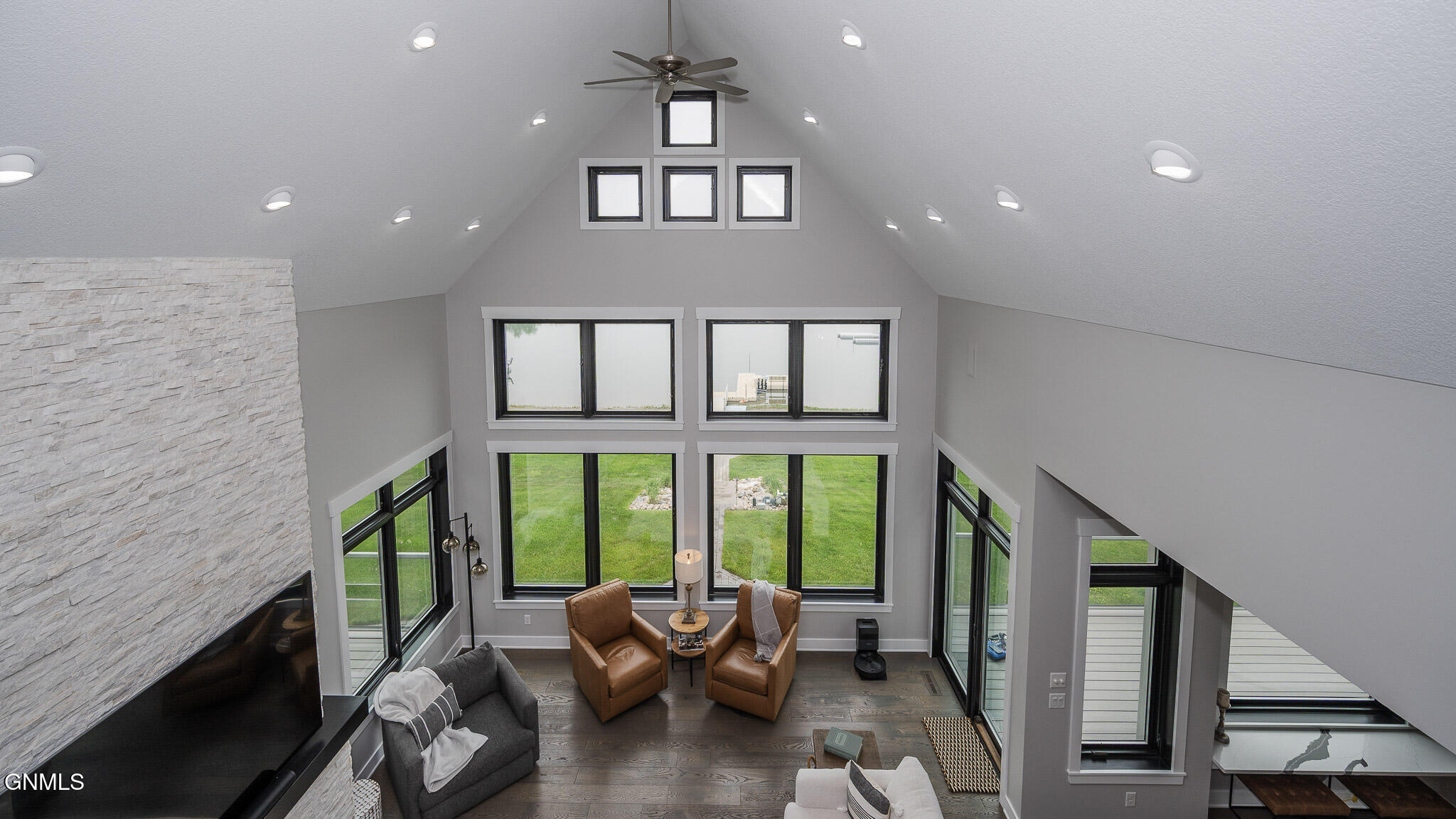 Bismarck, North Dakota, 58504, United States, 6 Bedrooms Bedrooms, ,4 BathroomsBathrooms,Residential,For Sale,1982102