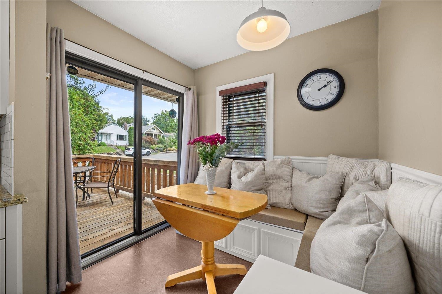 Spokane, Washington, 99203, United States, 3 Bedrooms Bedrooms, ,2 BathroomsBathrooms,Residential,For Sale,2001834