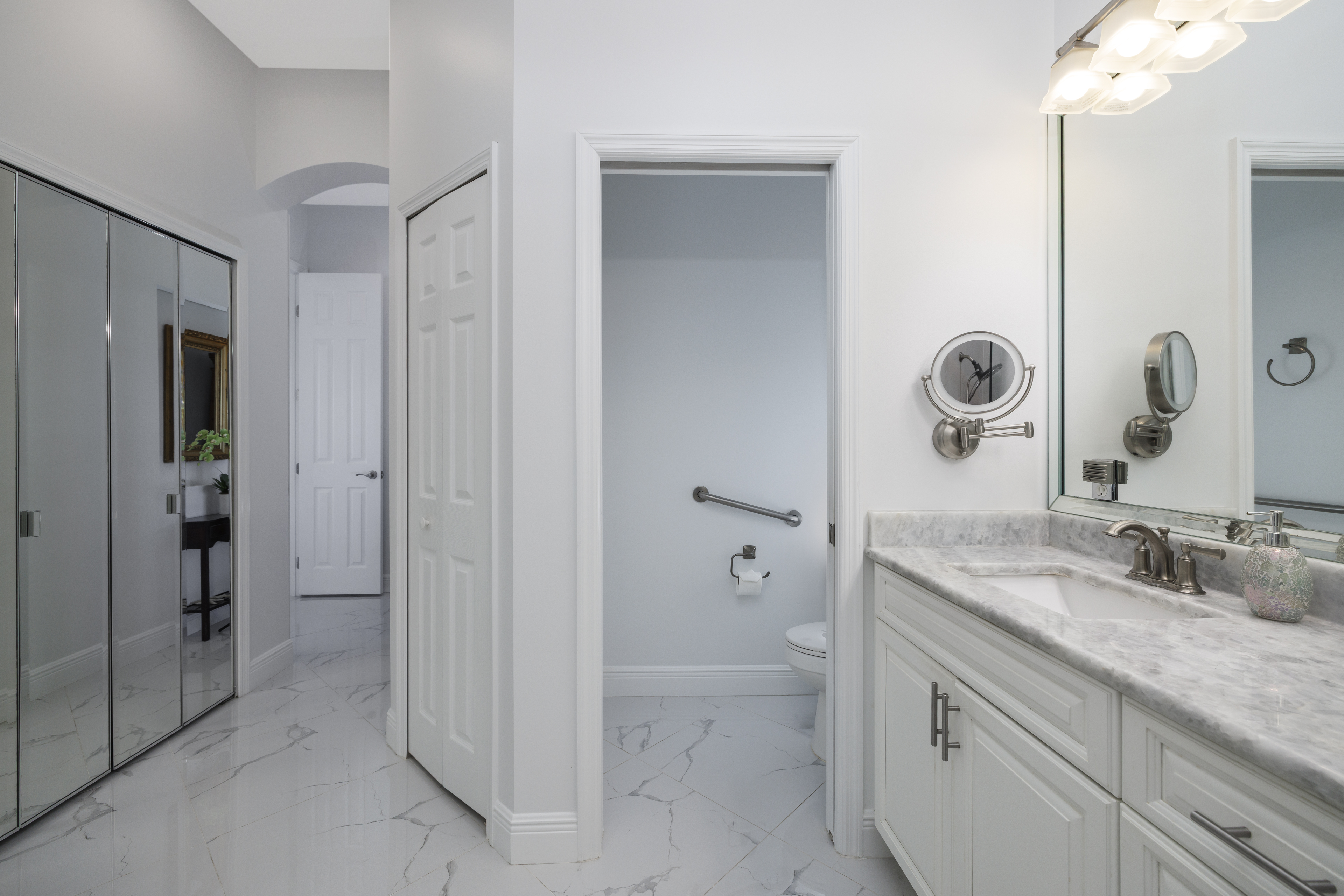 Palm City, Florida, 34990, United States, 2 Bedrooms Bedrooms, ,2 BathroomsBathrooms,Residential,For Sale,1982716