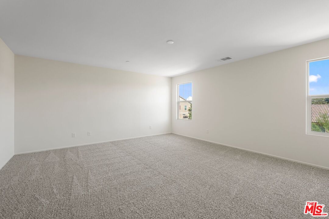 Lancaster, California, 93534, United States, 5 Bedrooms Bedrooms, ,3 BathroomsBathrooms,Residential,For Sale,1942304