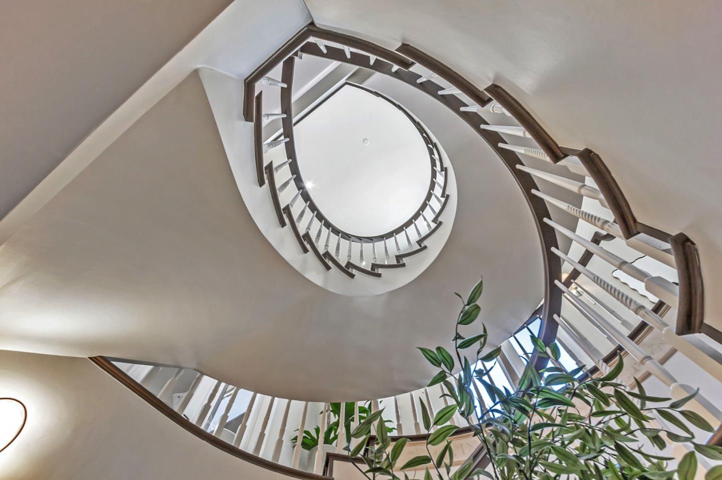 Los Gatos, California, 95032, United States, 8 Bedrooms Bedrooms, ,11 BathroomsBathrooms,Residential,For Sale,1855941