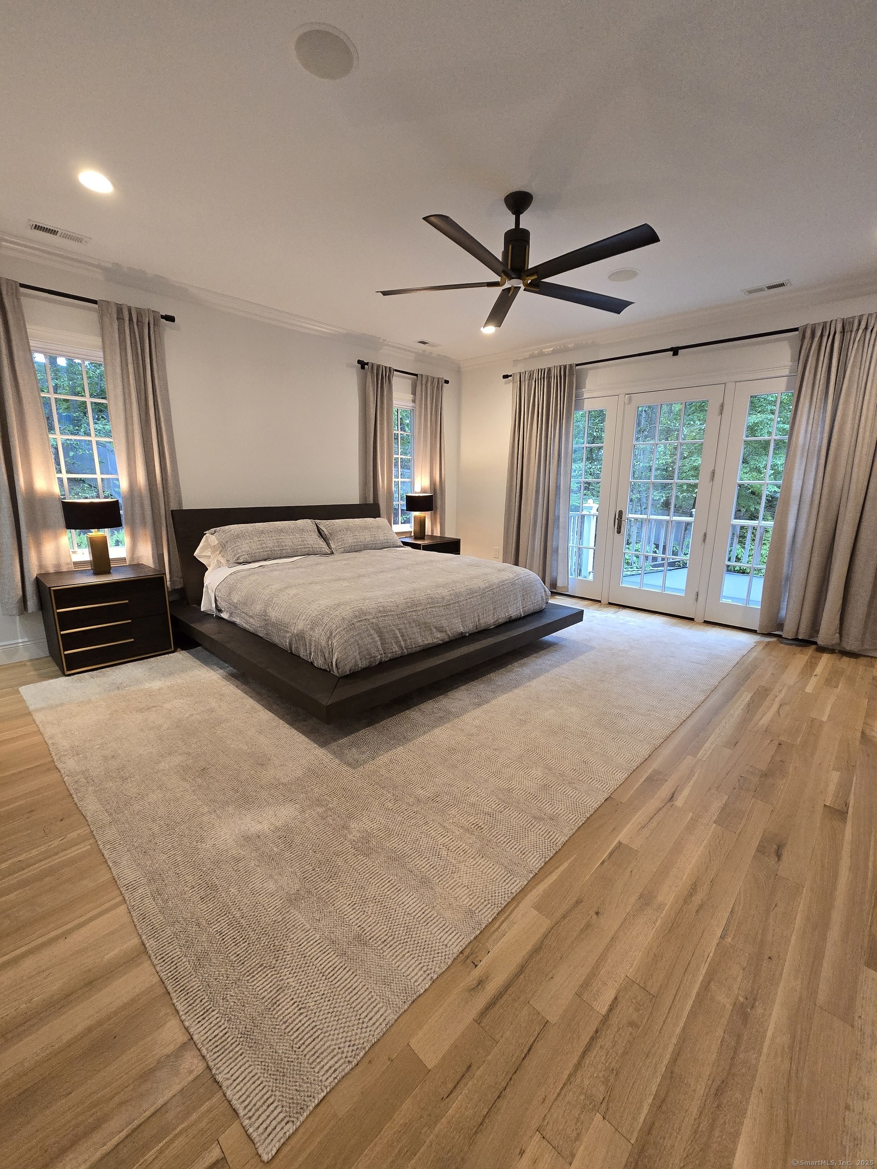 Westport, Connecticut, 06880, United States, 5 Bedrooms Bedrooms, ,5 BathroomsBathrooms,Residential,For Sale,1827473
