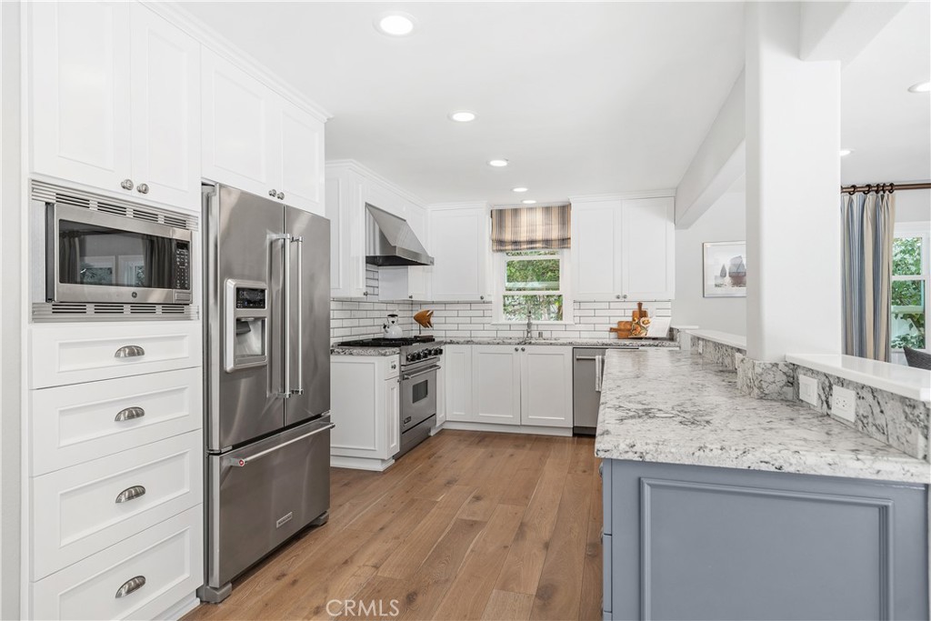 Newport Beach, California, 92660, United States, 4 Bedrooms Bedrooms, ,4 BathroomsBathrooms,Residential,For Sale,1949668