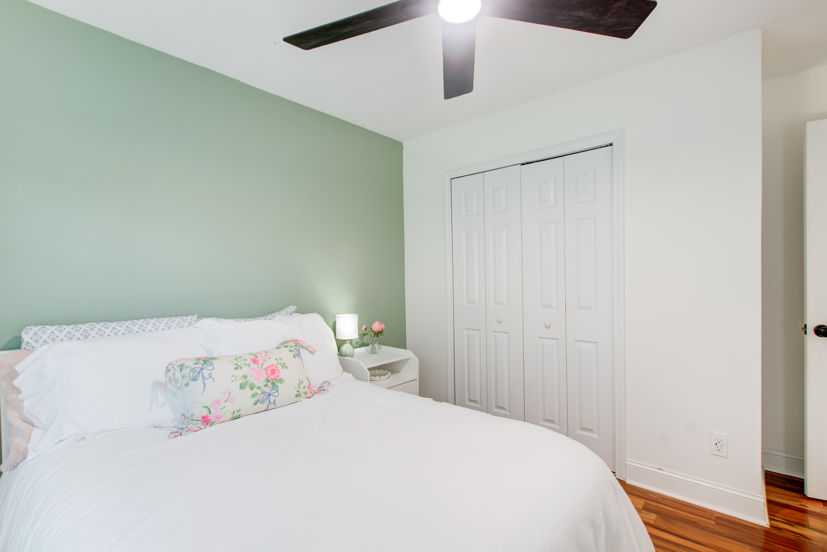  Lovingly Maintained Home Near Downtown Alpharetta - 物件實景