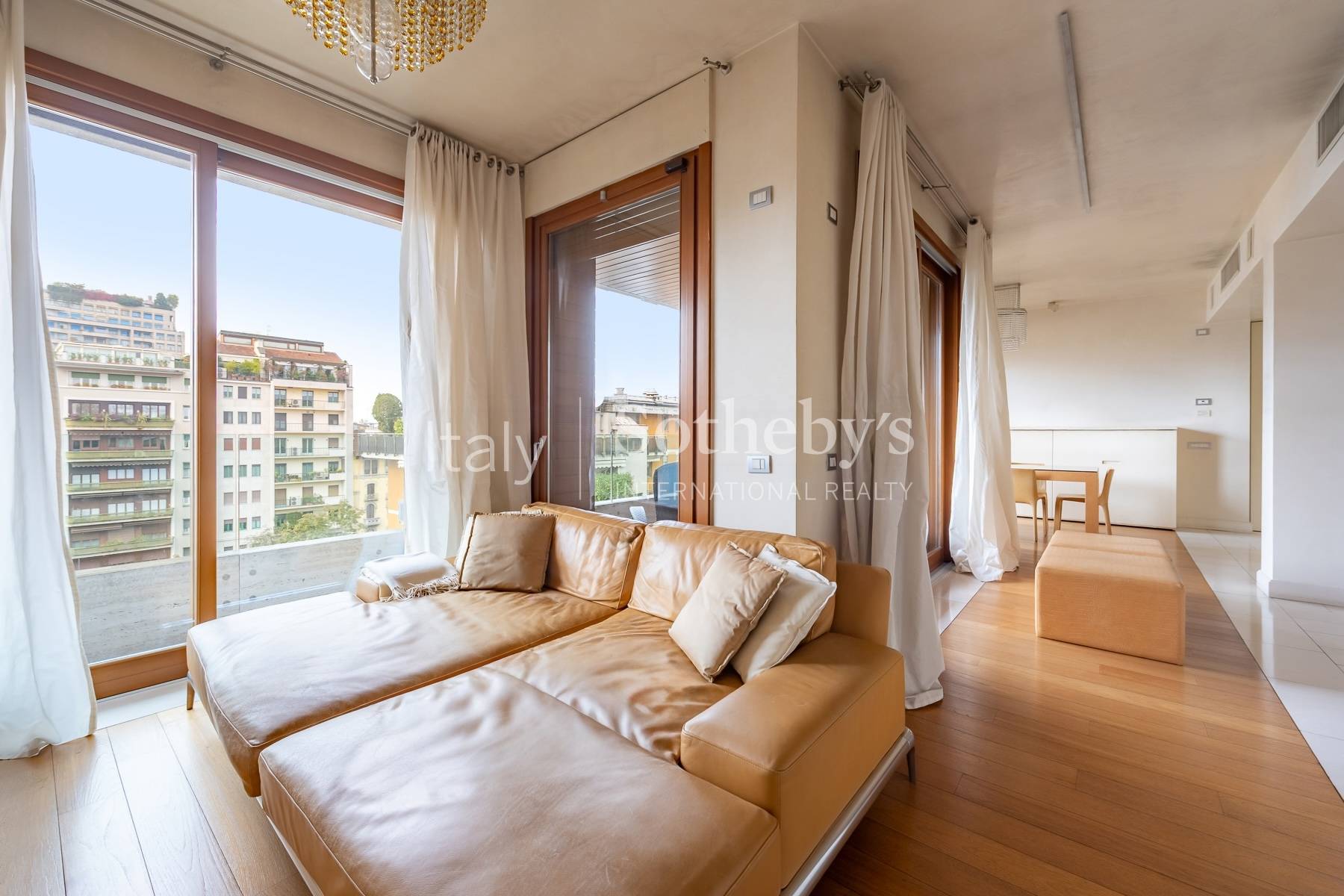  Elegant and bright penthouse in central area - 物件實景