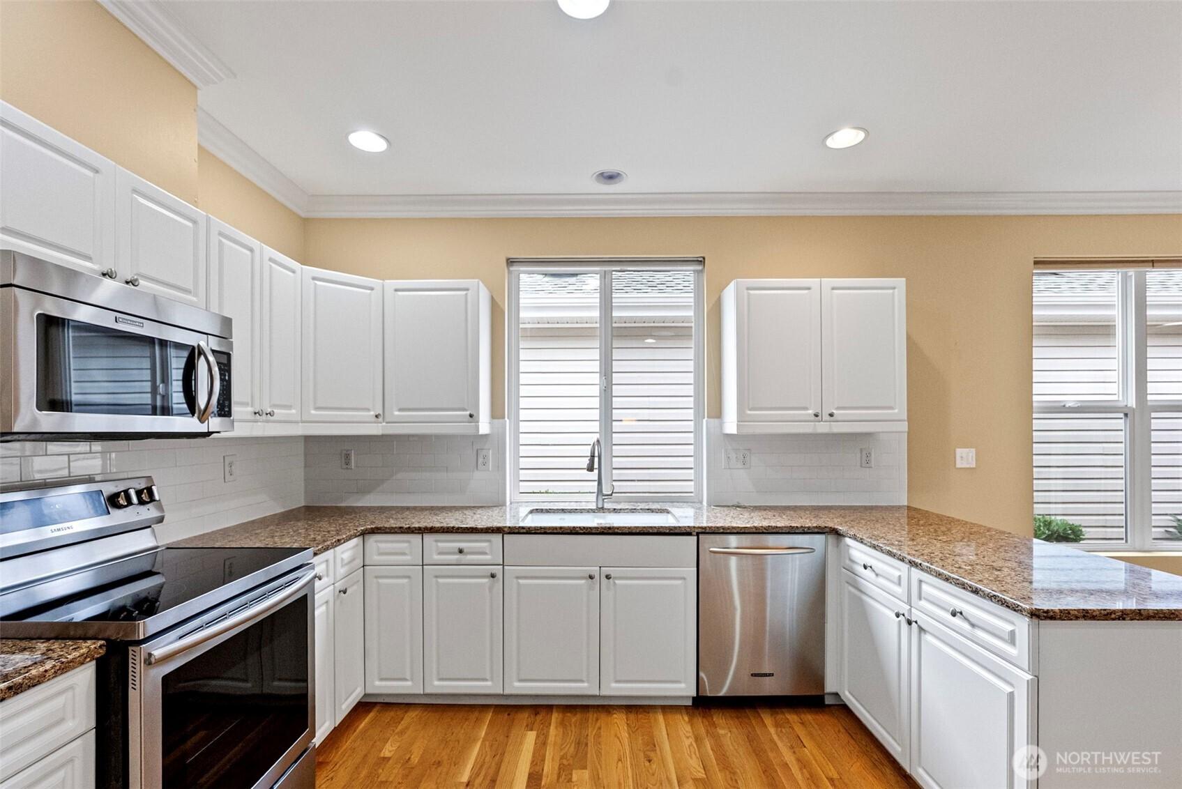 UNIVERSITY PLACE, Washington, 98466, United States, 3 Bedrooms Bedrooms, ,2 BathroomsBathrooms,Residential,For Sale,1997362