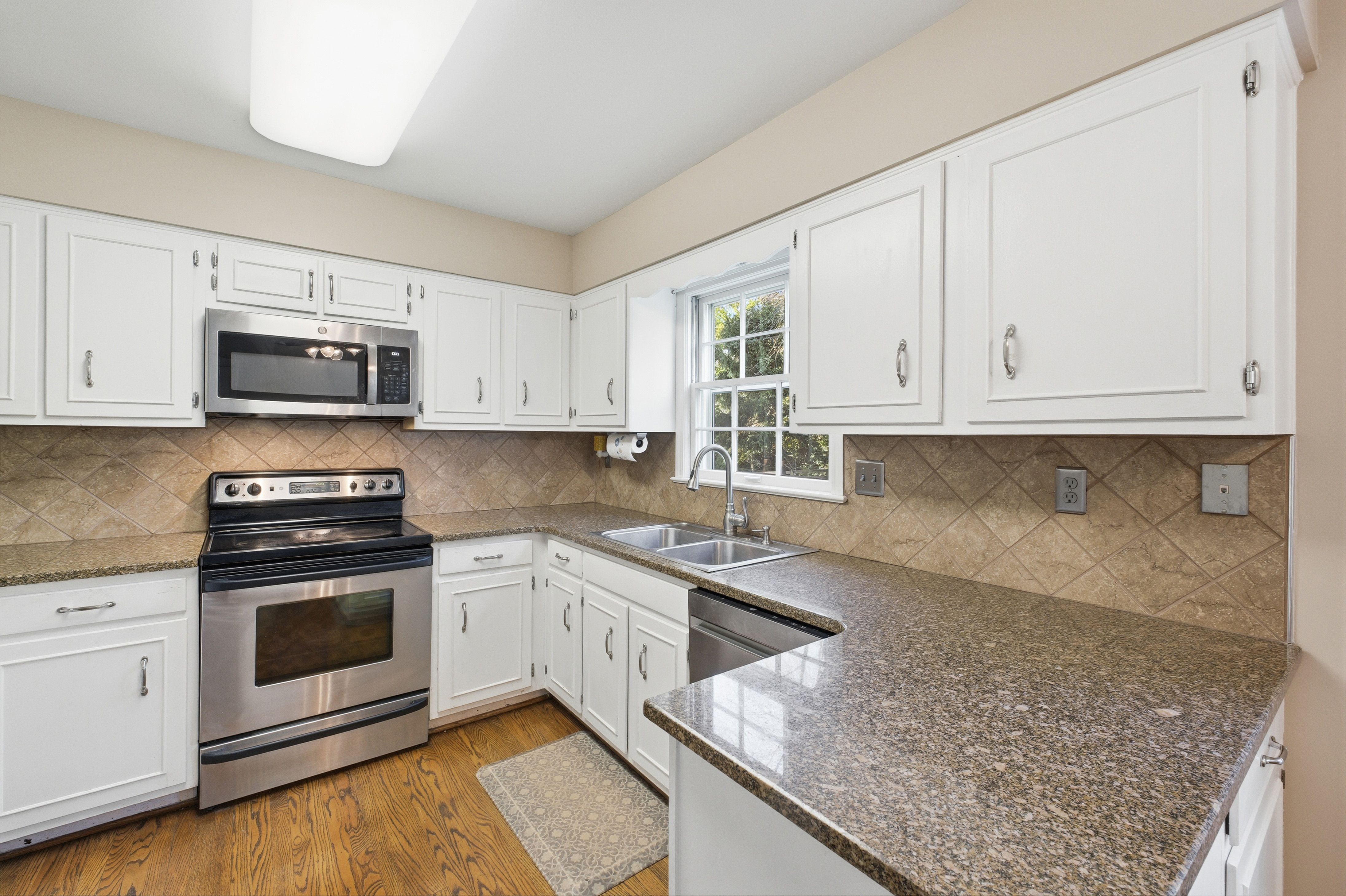  2324 Thornhill Road, Louisville, KY 40222 - 物件實景