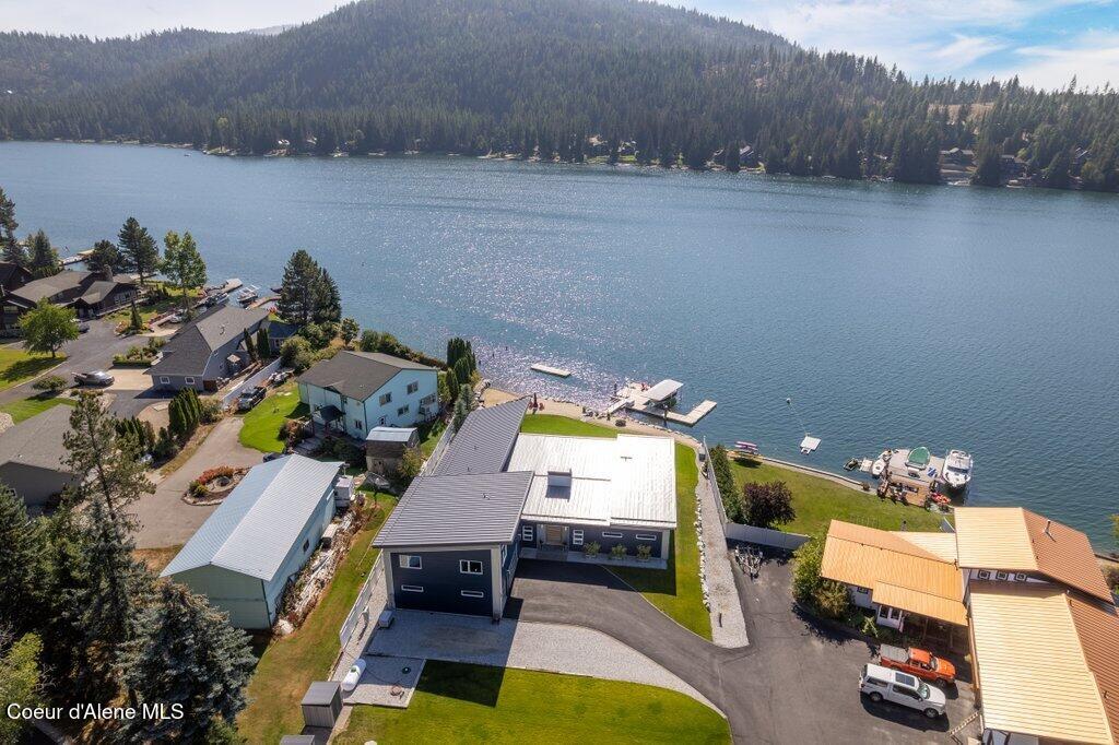 Sandpoint, Idaho, 83864, United States, 4 Bedrooms Bedrooms, ,3 BathroomsBathrooms,Residential,For Sale,1983378