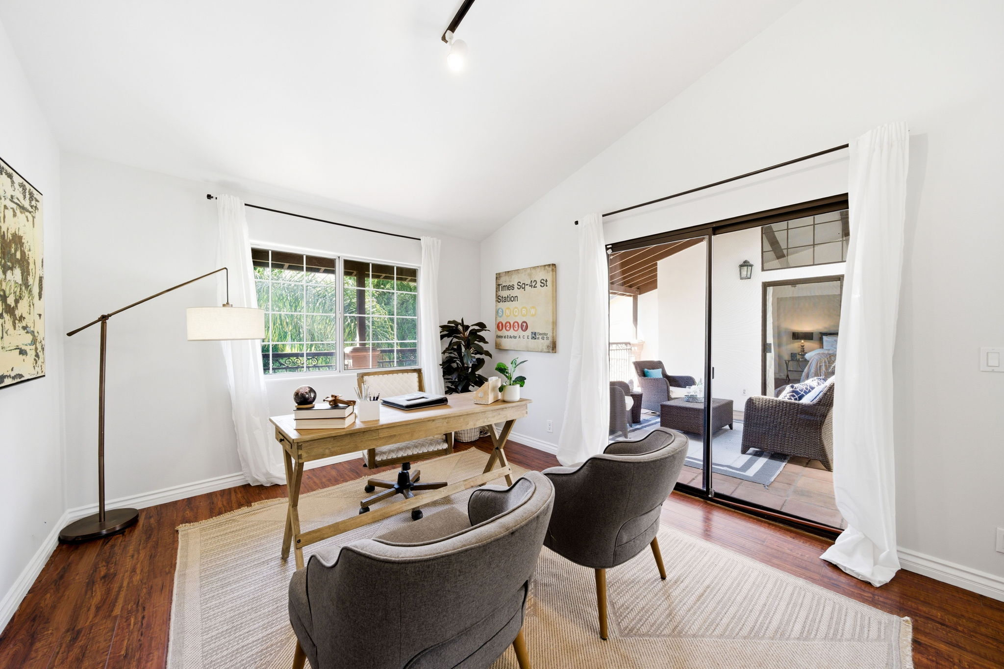  4115 Laurelgrove Ave - 物件實景