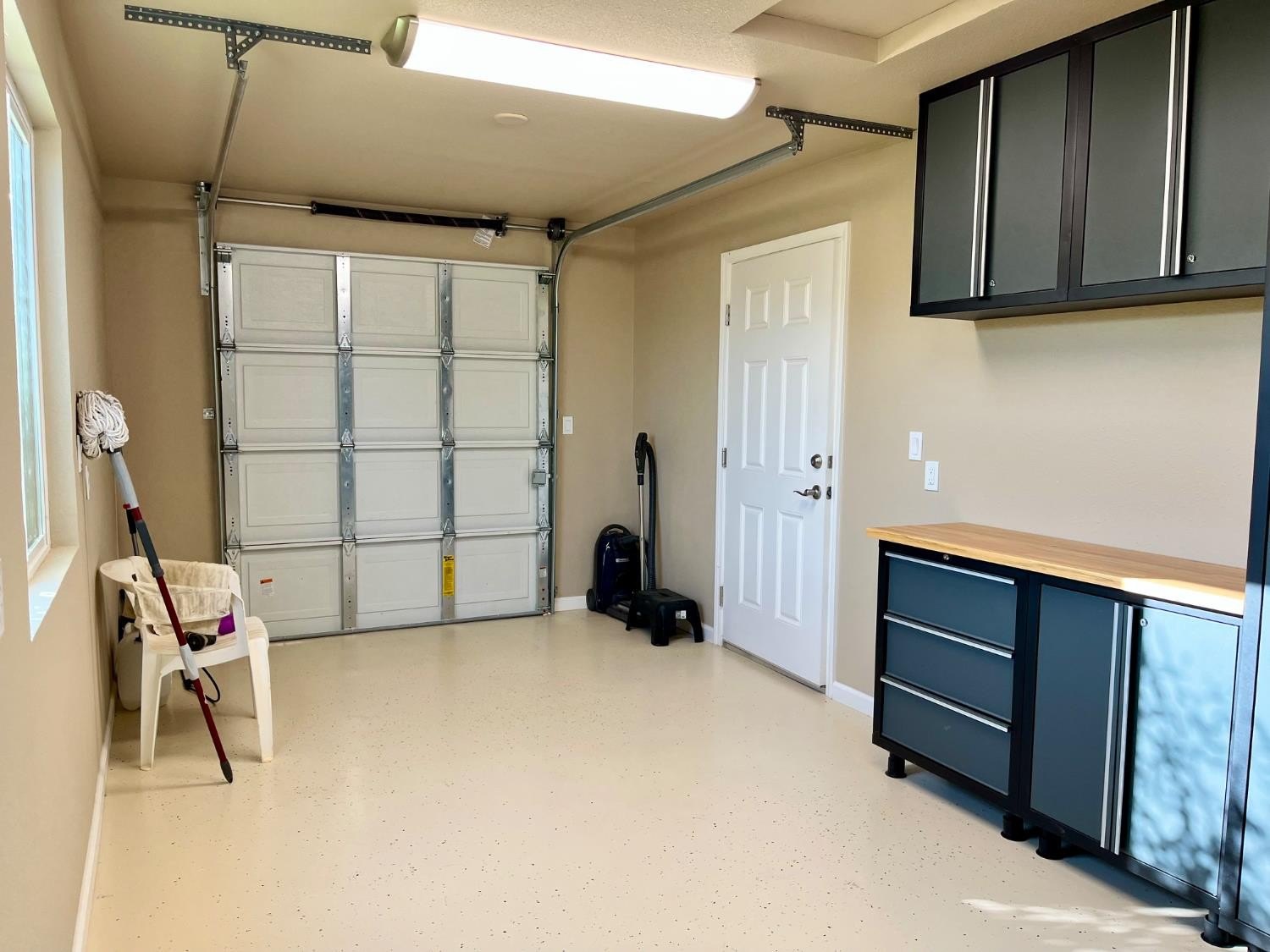 Valley Springs, California, 95252, United States, 3 Bedrooms Bedrooms, ,4 BathroomsBathrooms,Residential,For Sale,1981868