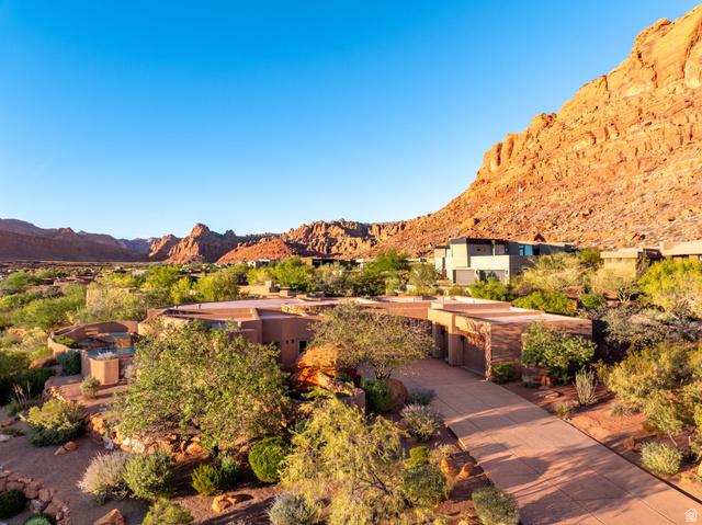 St. George, Utah, 84770, United States, 4 Bedrooms Bedrooms, ,5 BathroomsBathrooms,Residential,For Sale,1980963