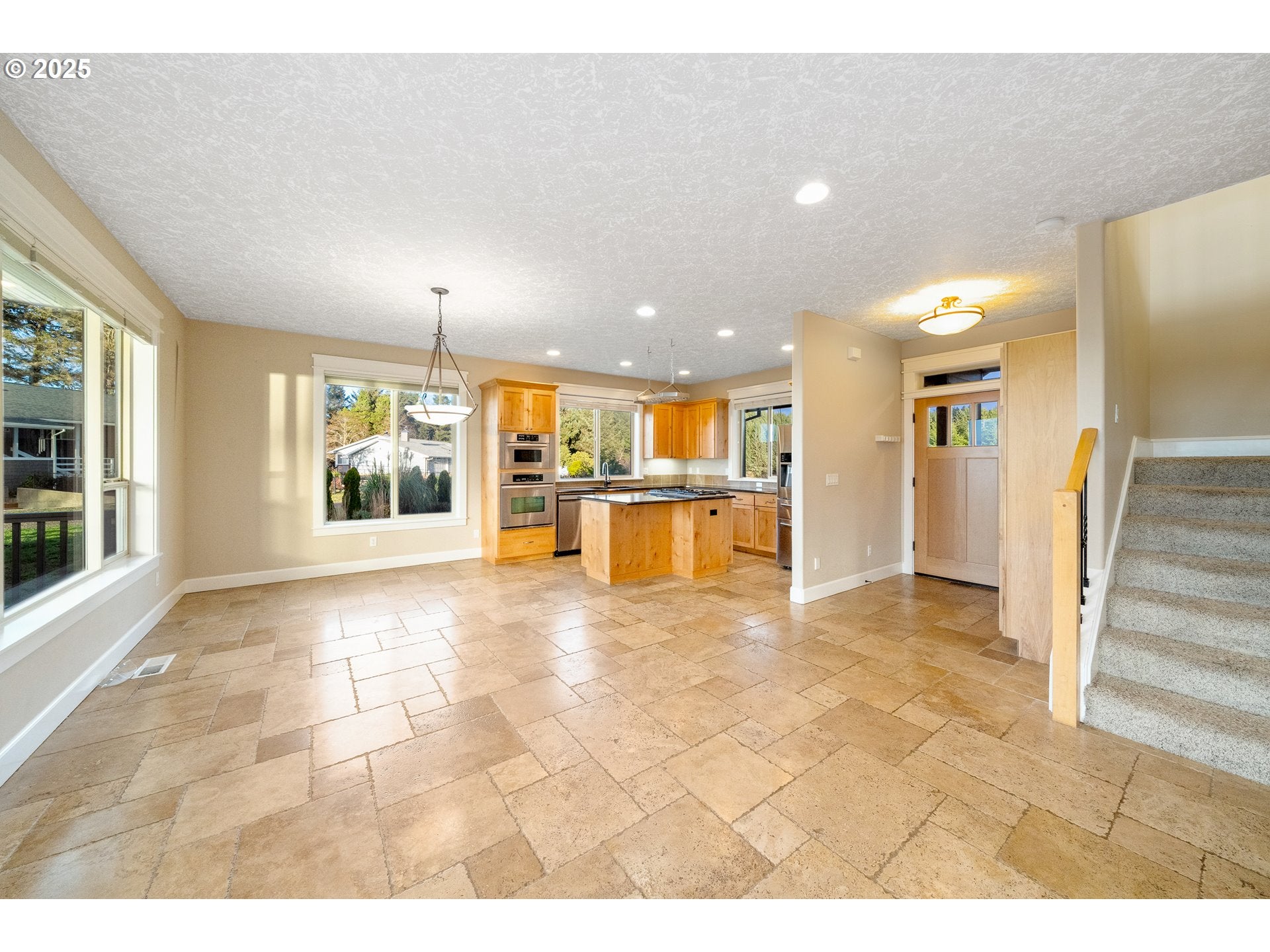 Tillamook, Oregon, 97141, United States, 3 Bedrooms Bedrooms, ,4 BathroomsBathrooms,Residential,For Sale,1998230