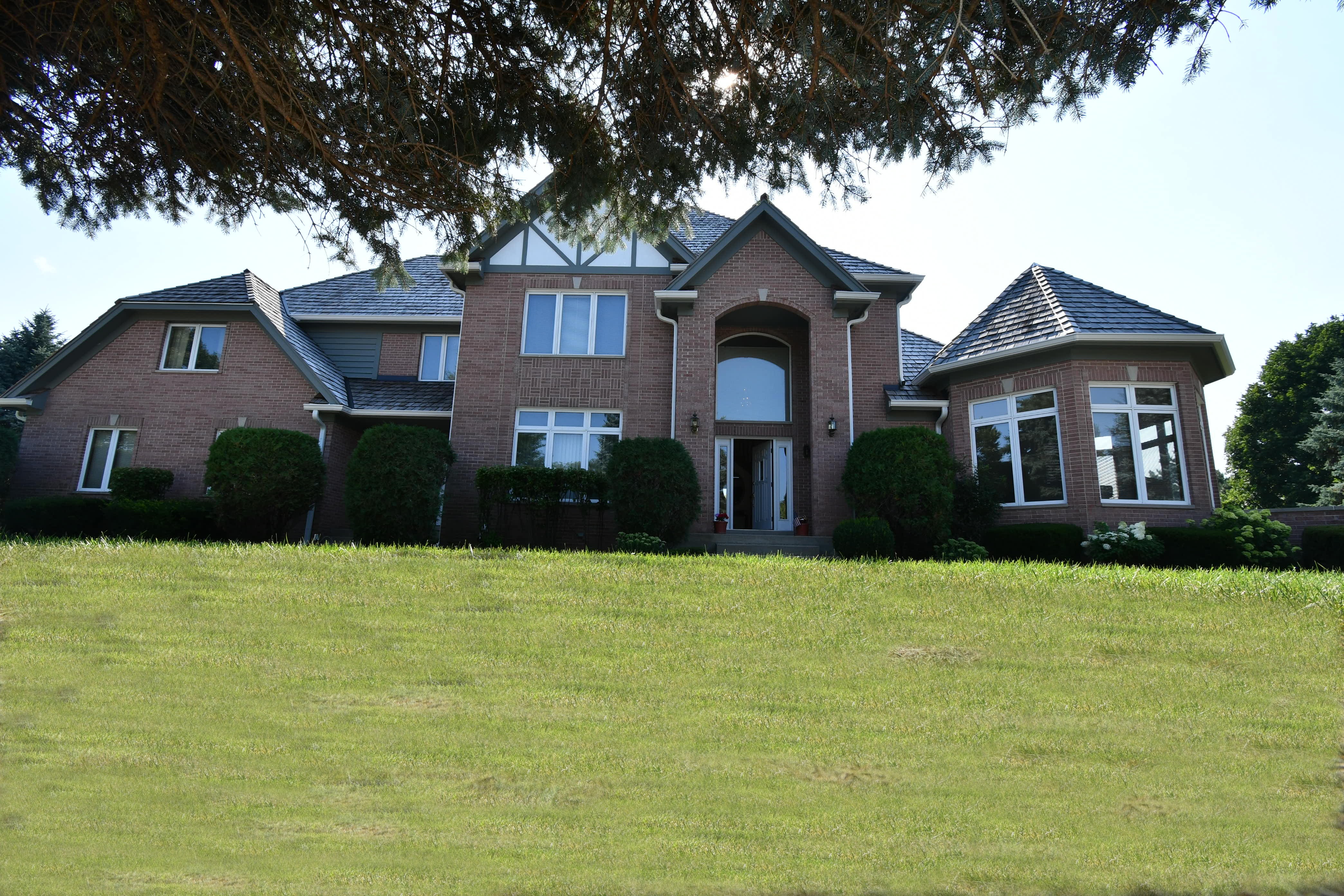 Hawthorn Woods, Illinois, 60047, United States, 4 Bedrooms Bedrooms, ,4 BathroomsBathrooms,Residential,For Sale,1895199