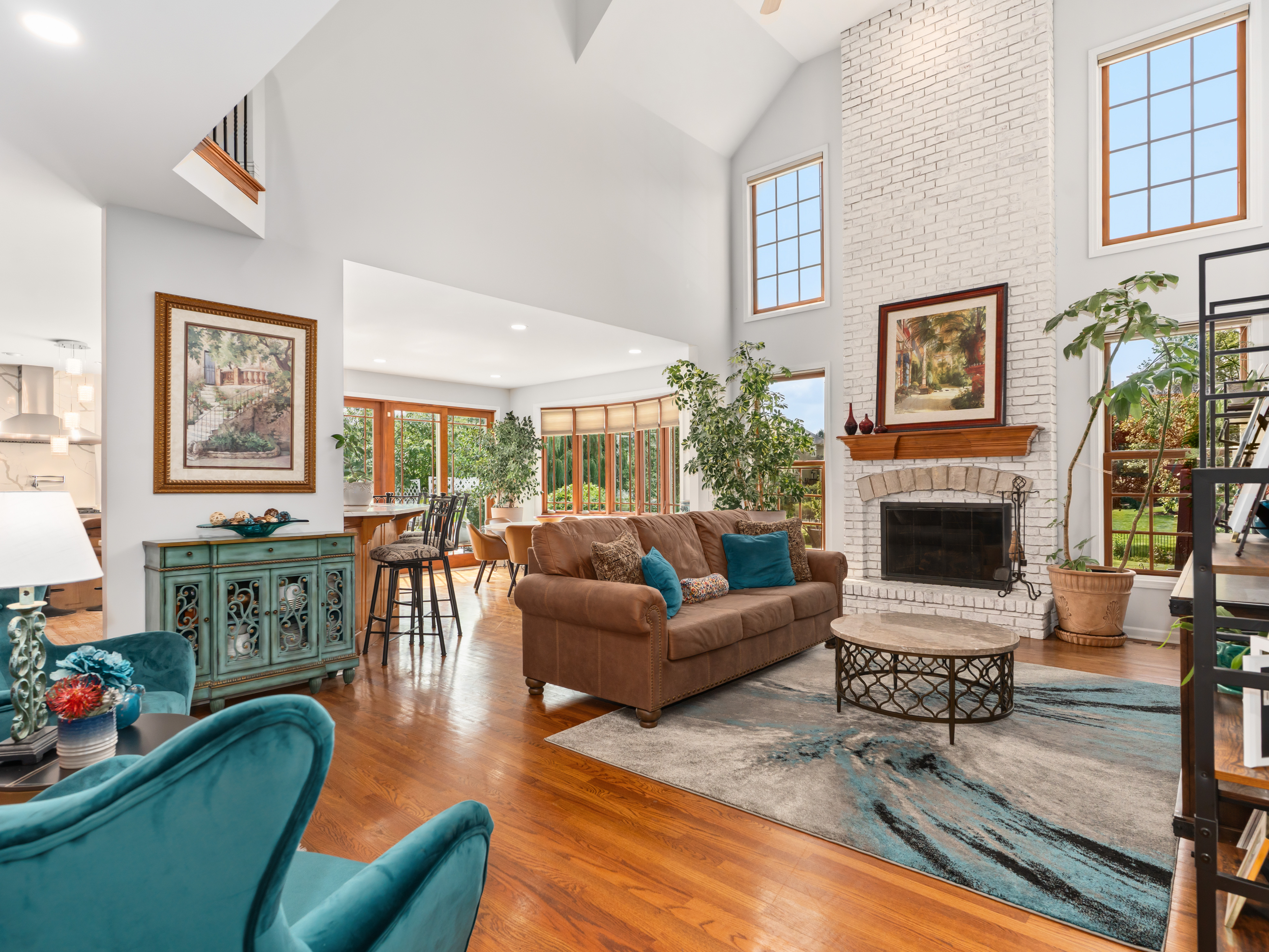  Welcome To An Exceptional Custom Home - 物件實景