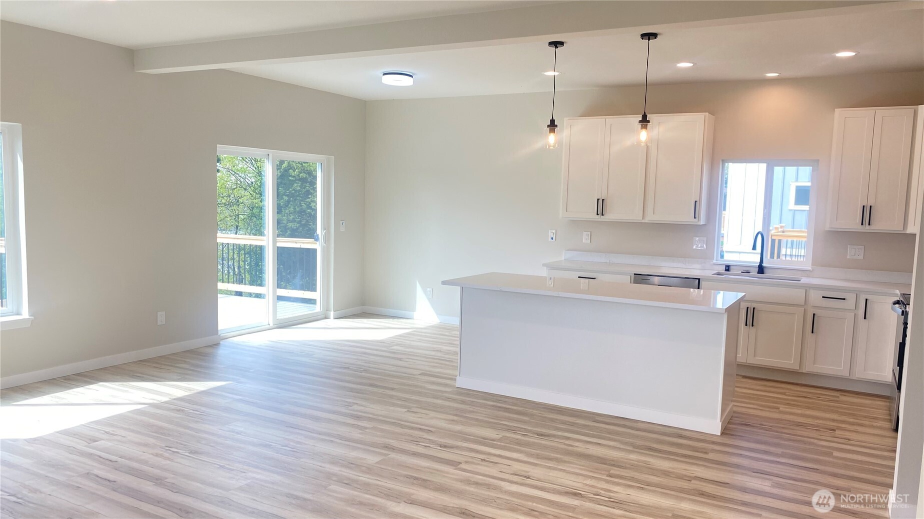Tacoma, Washington, 98409, United States, 4 Bedrooms Bedrooms, ,3 BathroomsBathrooms,Residential,For Sale,2037801