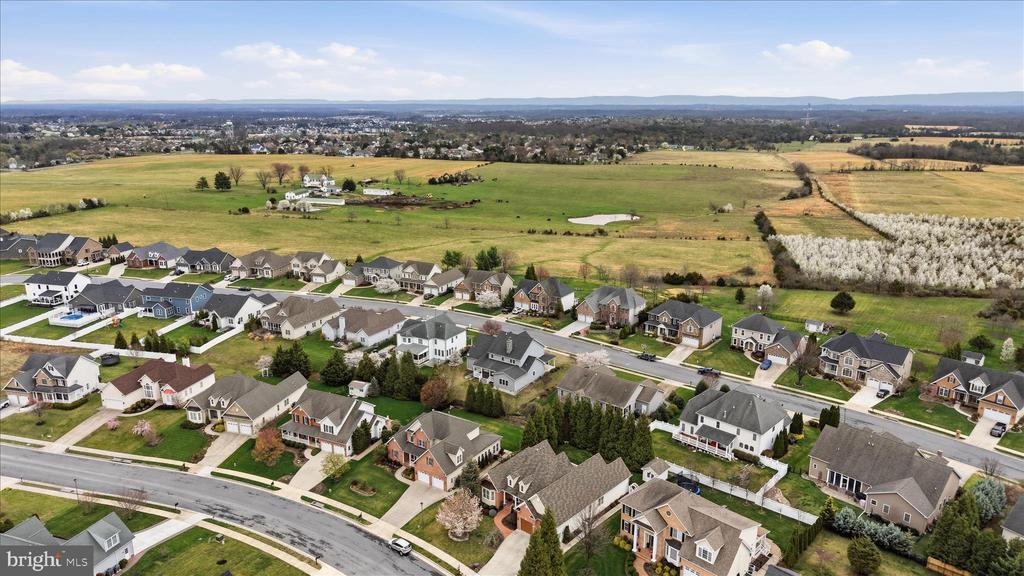 Winchester, Virginia, 22602, United States, 6 Bedrooms Bedrooms, ,5 BathroomsBathrooms,Residential,For Sale,2032756
