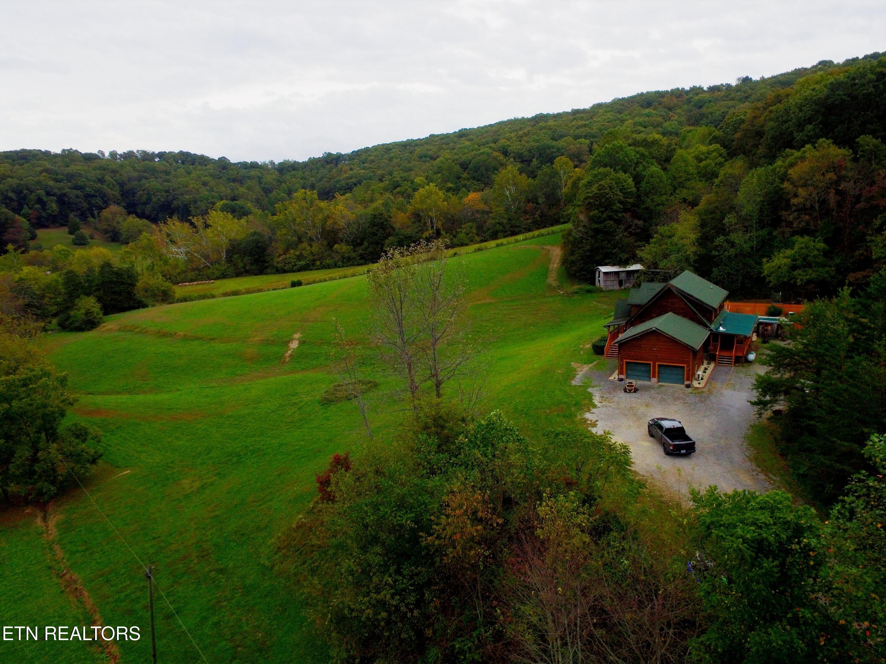 New Tazewell, Tennessee, 37825, United States, 3 Bedrooms Bedrooms, ,3 BathroomsBathrooms,Residential,For Sale,1961424