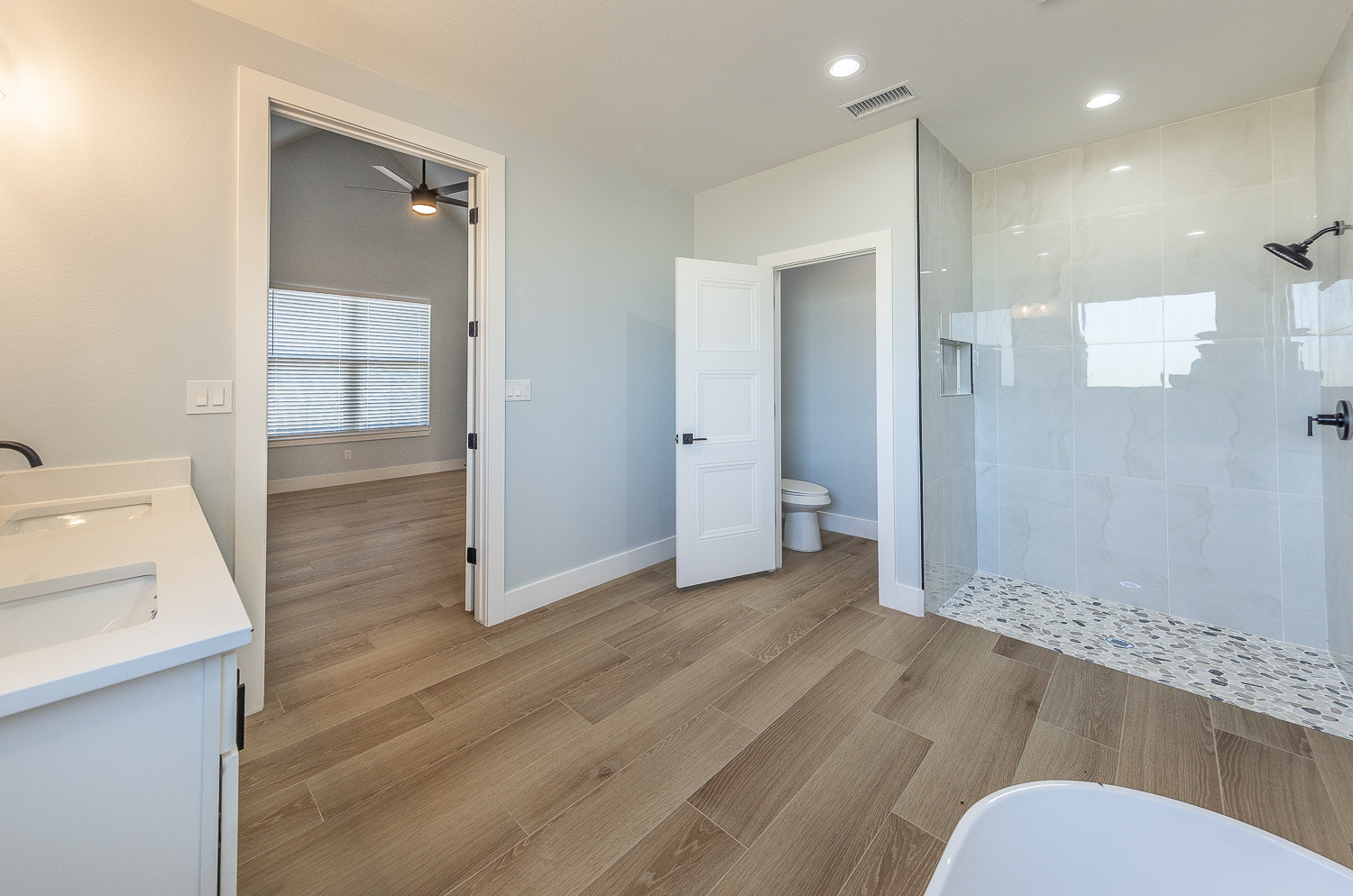 Lubbock, Texas, 79407, United States, 4 Bedrooms Bedrooms, ,3 BathroomsBathrooms,Residential,For Sale,1924899
