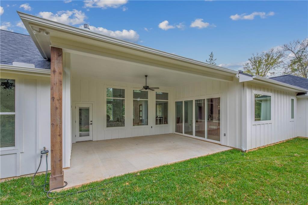 Franklin, Texas, 77856, United States, 4 Bedrooms Bedrooms, ,4 BathroomsBathrooms,Residential,For Sale,1880669
