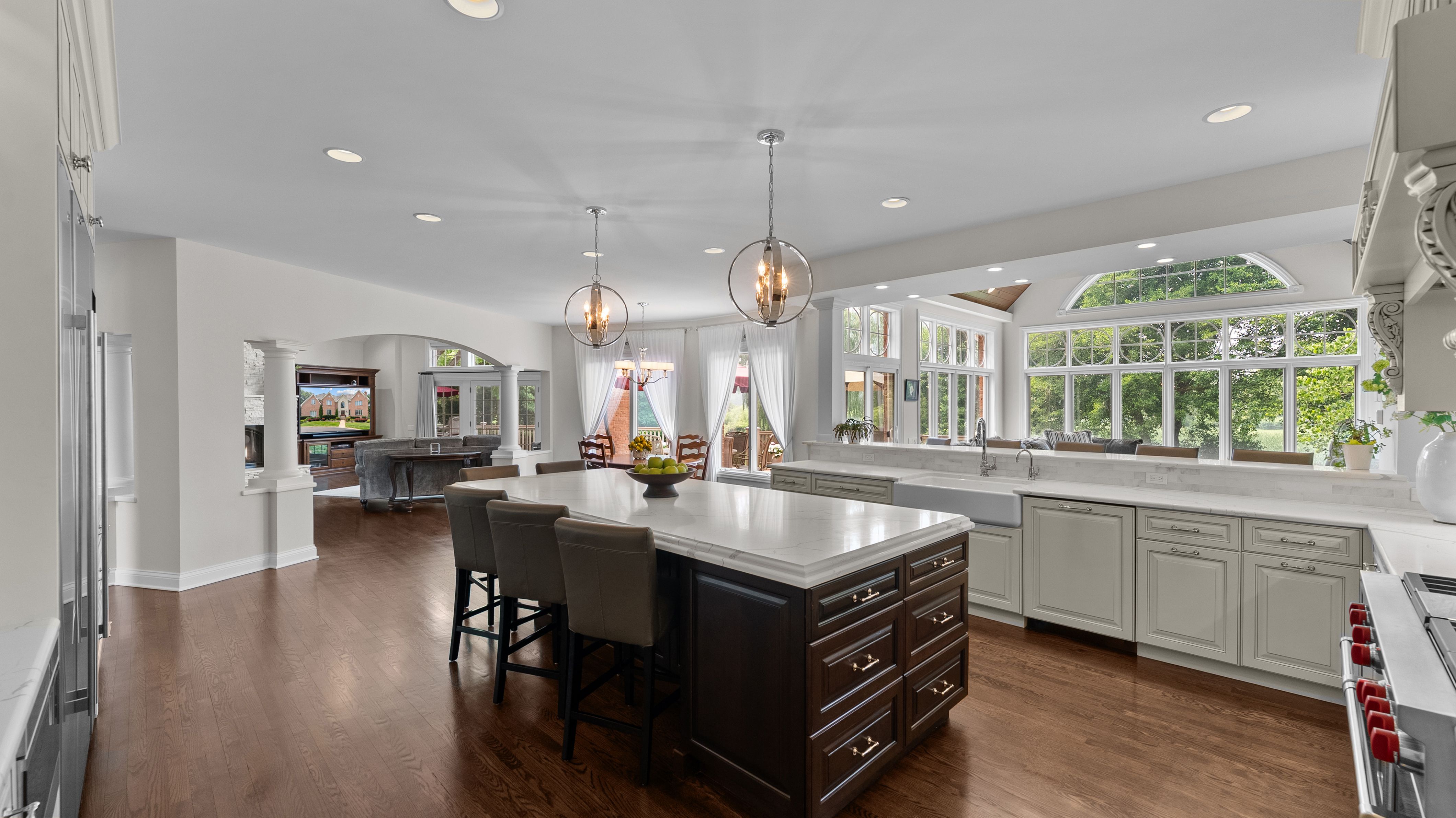  Experience Luxury Living at its Finest in Barrington - 物件實景