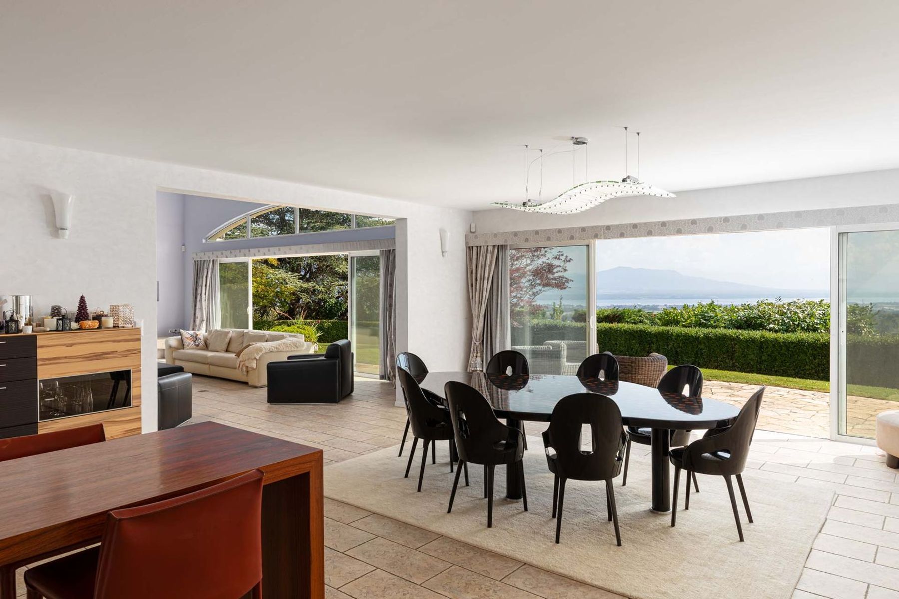  Exceptional property with panoramic view of the lake and the Alps - 物件實景