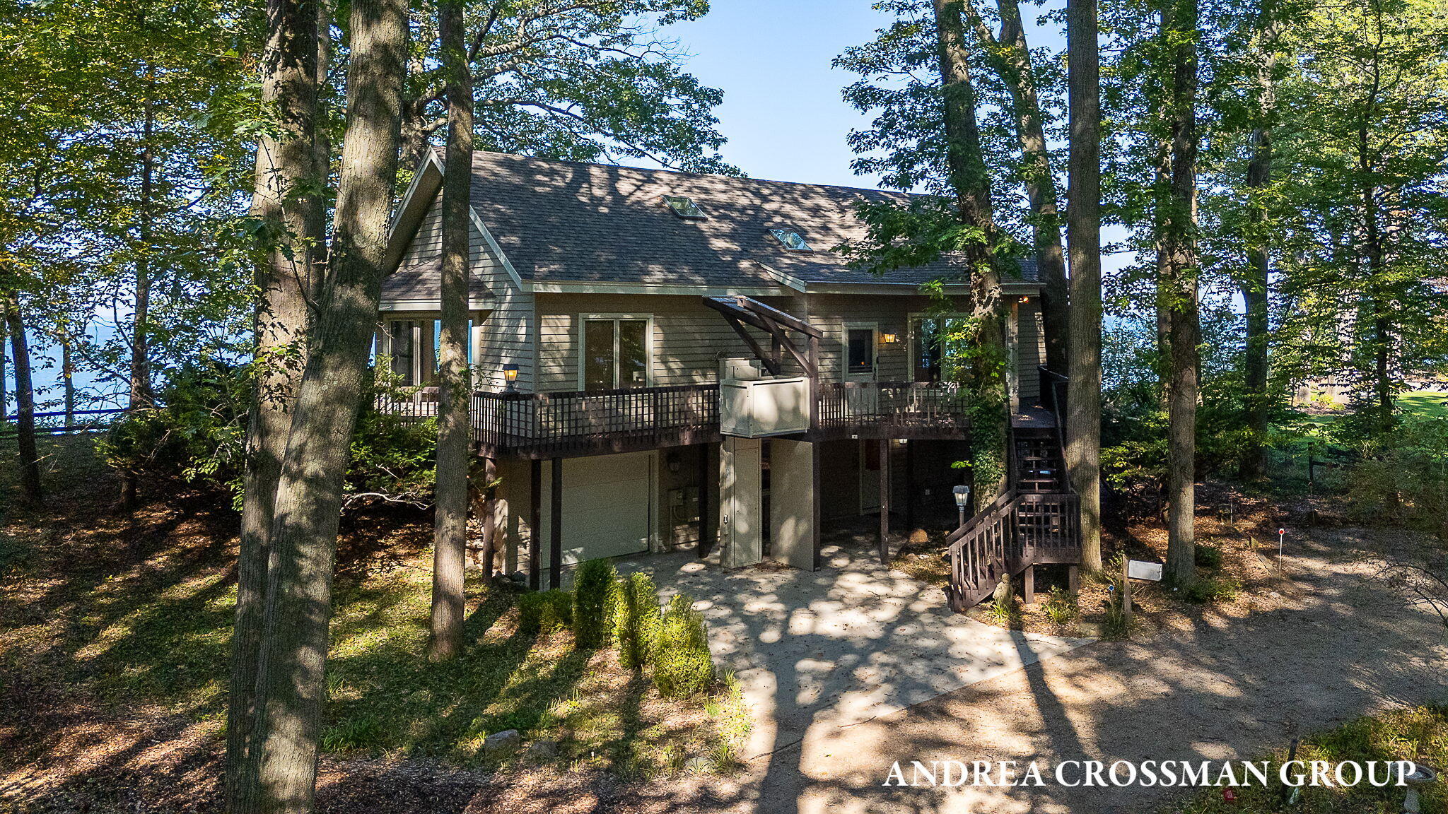 Fennville, Michigan, 49408, United States, 4 Bedrooms Bedrooms, ,3 BathroomsBathrooms,Residential,For Sale,1950968