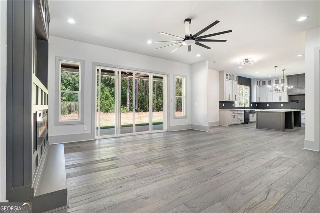 Oxford, Georgia, 30054, United States, 5 Bedrooms Bedrooms, ,4 BathroomsBathrooms,Residential,For Sale,1952001