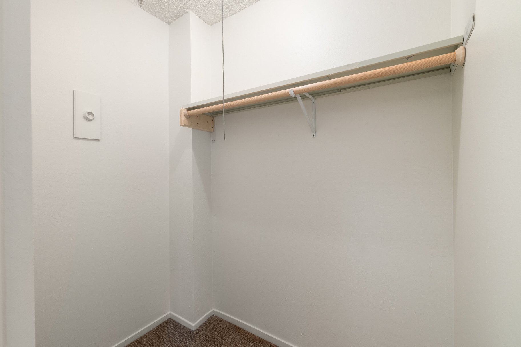  Lake Forest Glen 3 bedroom End Unit - 物件實景