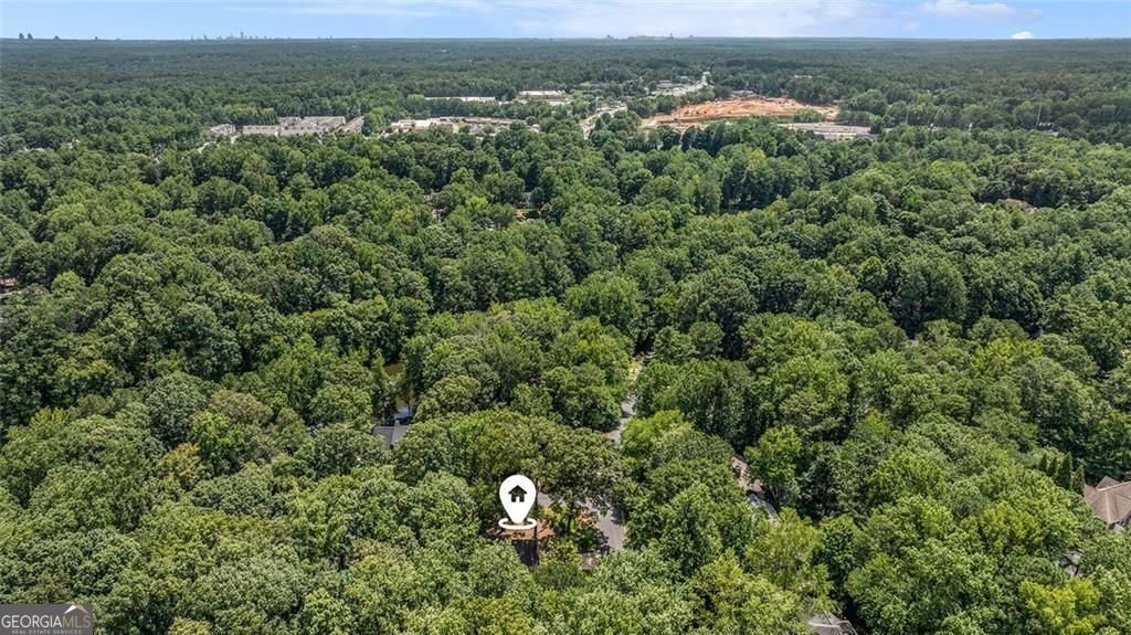 Roswell, Georgia, 30075, United States, 6 Bedrooms Bedrooms, ,4 BathroomsBathrooms,Residential,For Sale,1910371