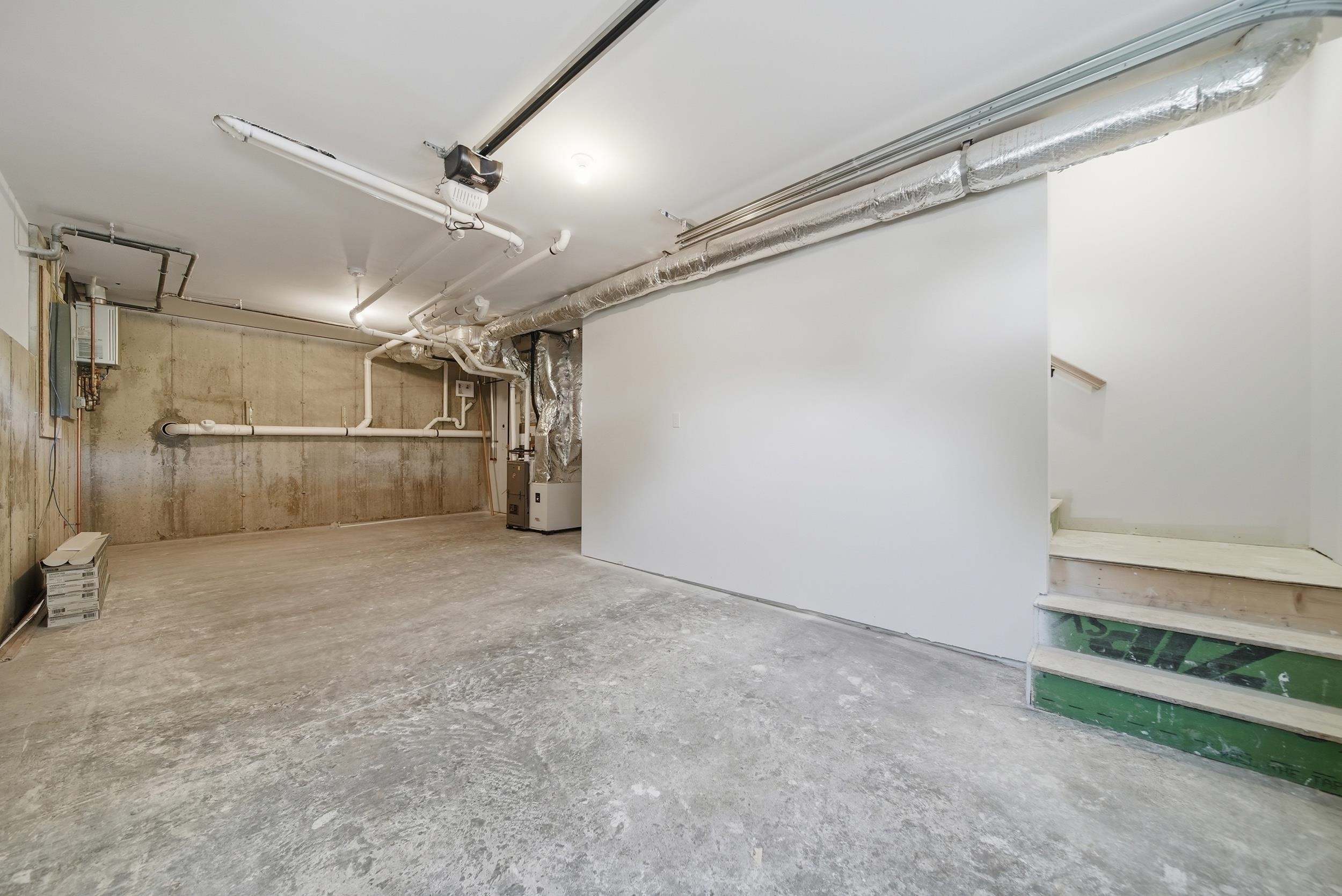  24 Munroe Street, Units 1&2, Franklin, NH, 03235 - 物件實景