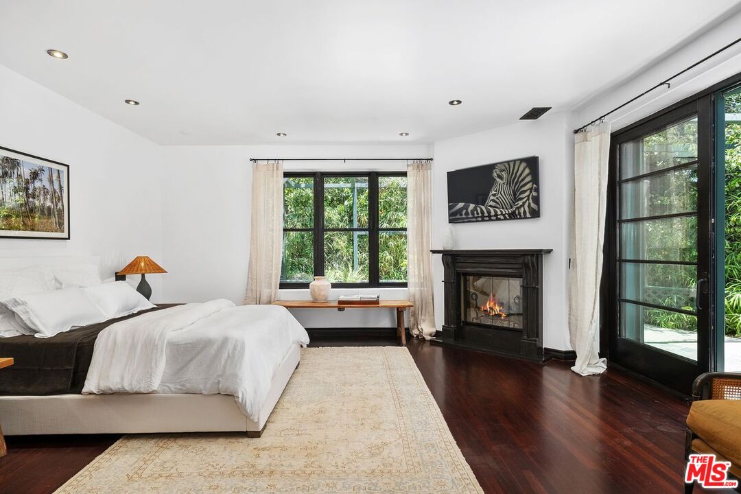 Malibu, California, 90265, United States, 8 Bedrooms Bedrooms, ,9 BathroomsBathrooms,Residential,For Sale,1847980