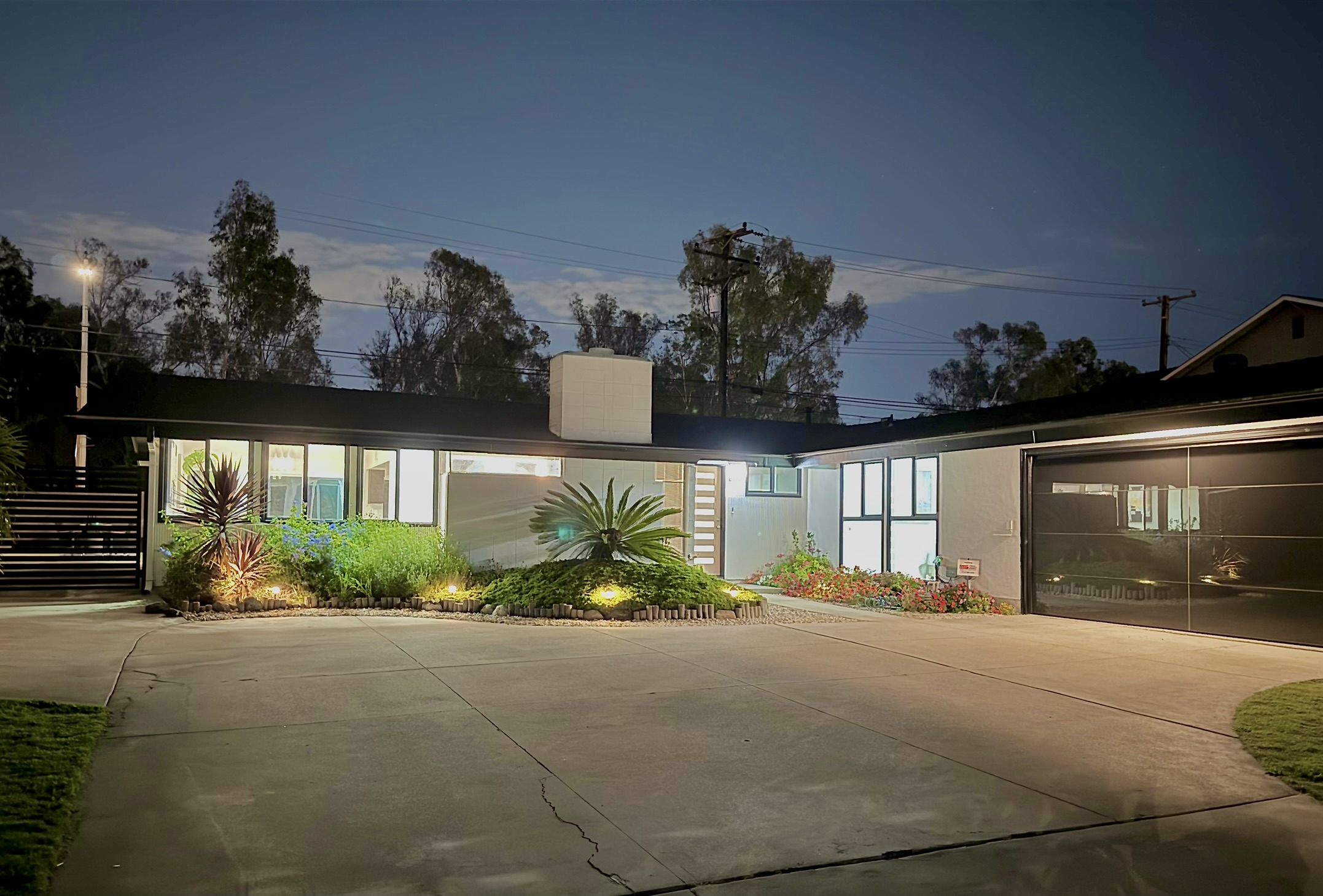 Los Alamitos, California, 90720, United States, 5 Bedrooms Bedrooms, ,4 BathroomsBathrooms,Residential,For Sale,1895084