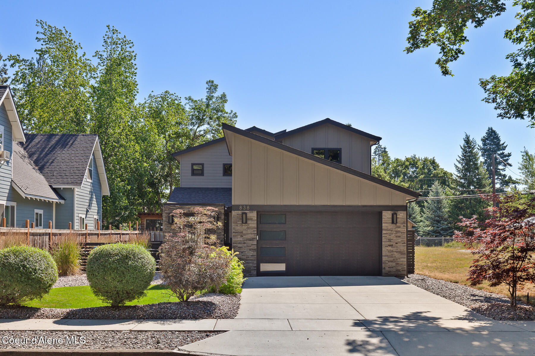 Coeur d'Alene, Idaho, 83814, United States, 4 Bedrooms Bedrooms, ,3 BathroomsBathrooms,Residential,For Sale,2035342