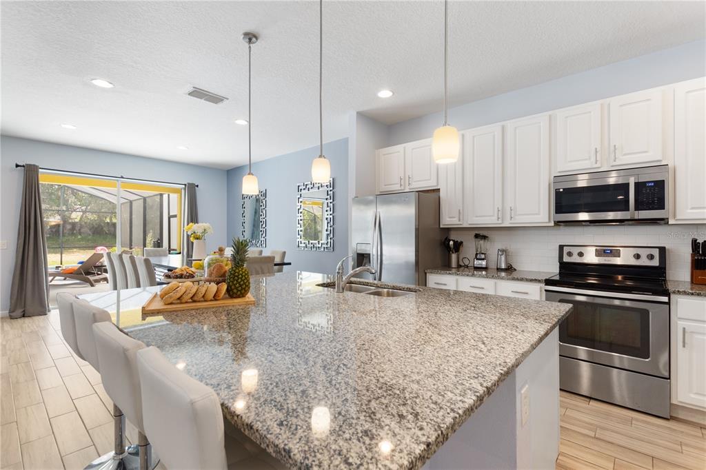 Davenport, Florida, 33837, United States, 10 Bedrooms Bedrooms, ,8 BathroomsBathrooms,Residential,For Sale,1996234