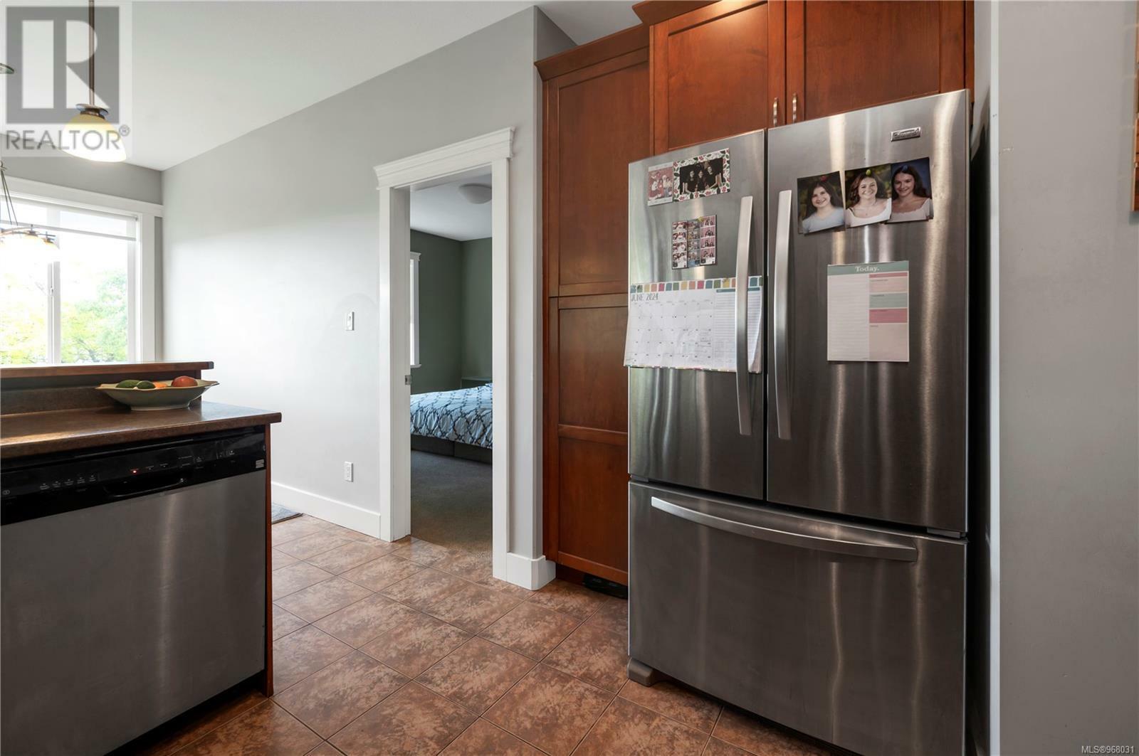 CAMPBELL RIVER, British Columbia, V9H 1V3, CA, 6 Bedrooms Bedrooms, ,4 BathroomsBathrooms,Residential,For Sale,1874294