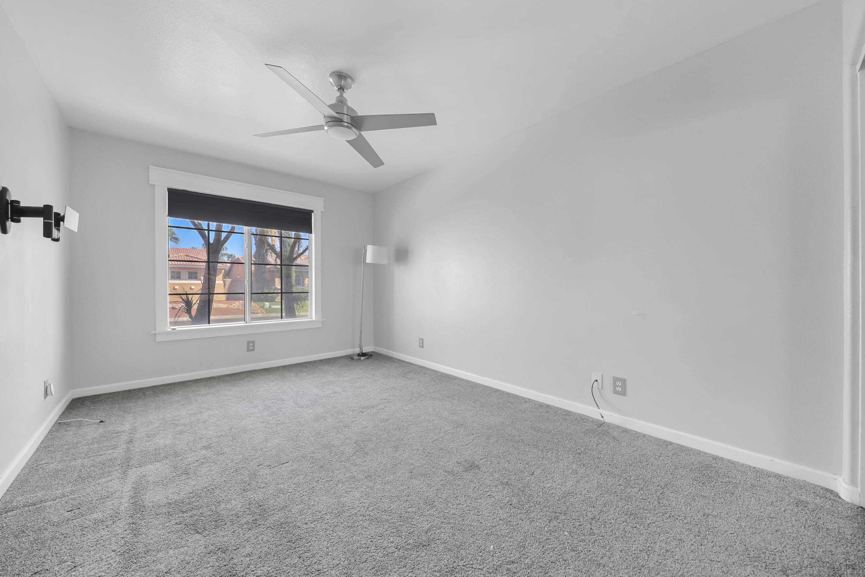 Indio, California, 92201, United States, 4 Bedrooms Bedrooms, ,3 BathroomsBathrooms,Residential,For Sale,1950105