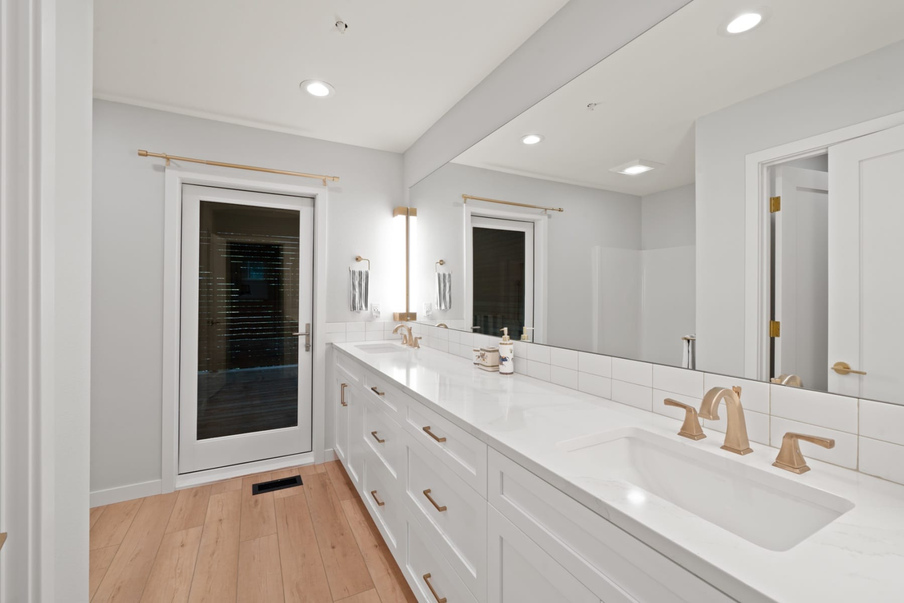  2236 SUMMIT CT Lake Oswego, OR 97034 - 物件實景