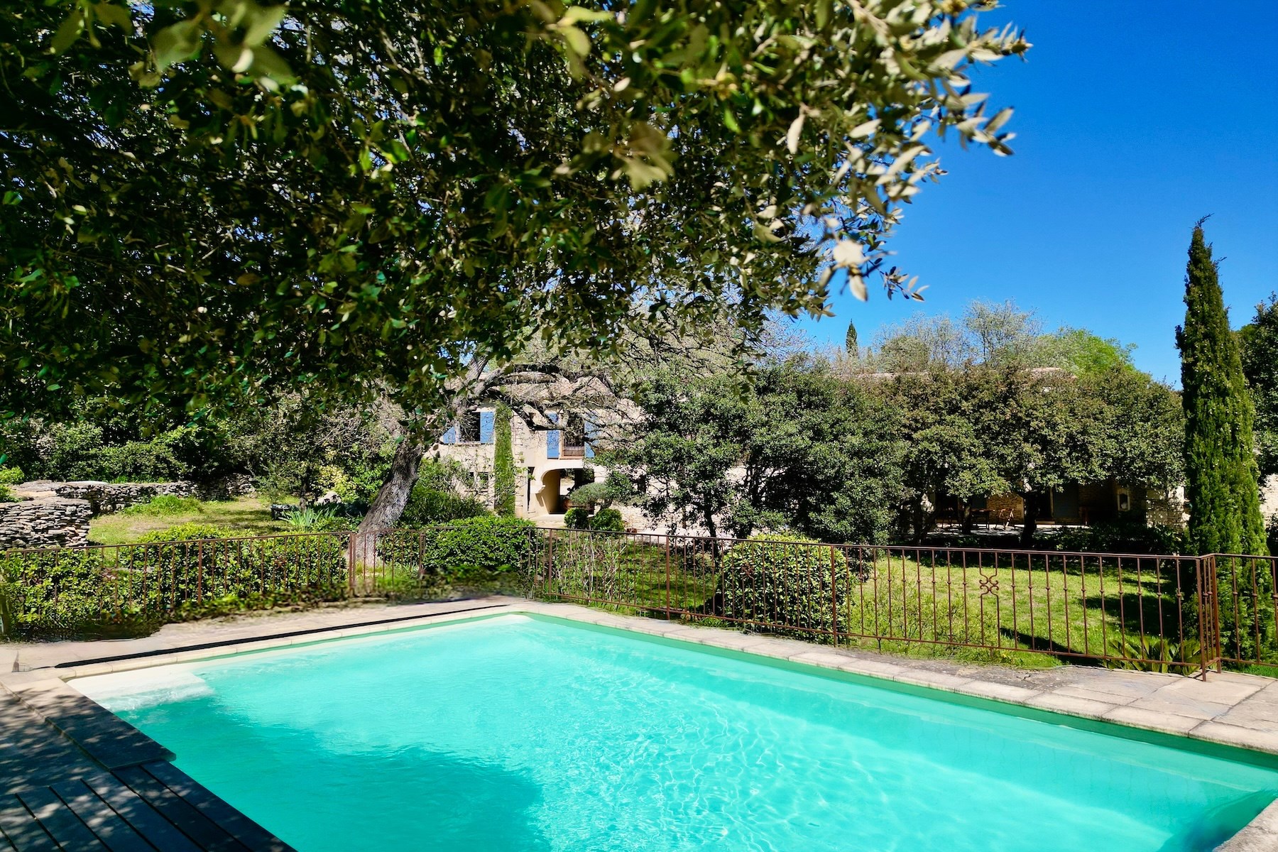  A Character Property in the Heart of the Gard - 物件實景